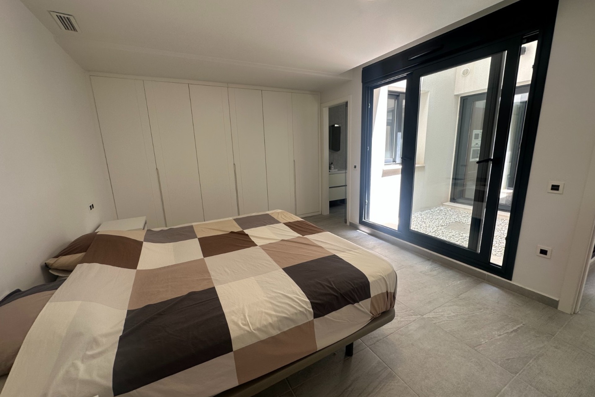 Resale - Villa - San Miguel de Salinas