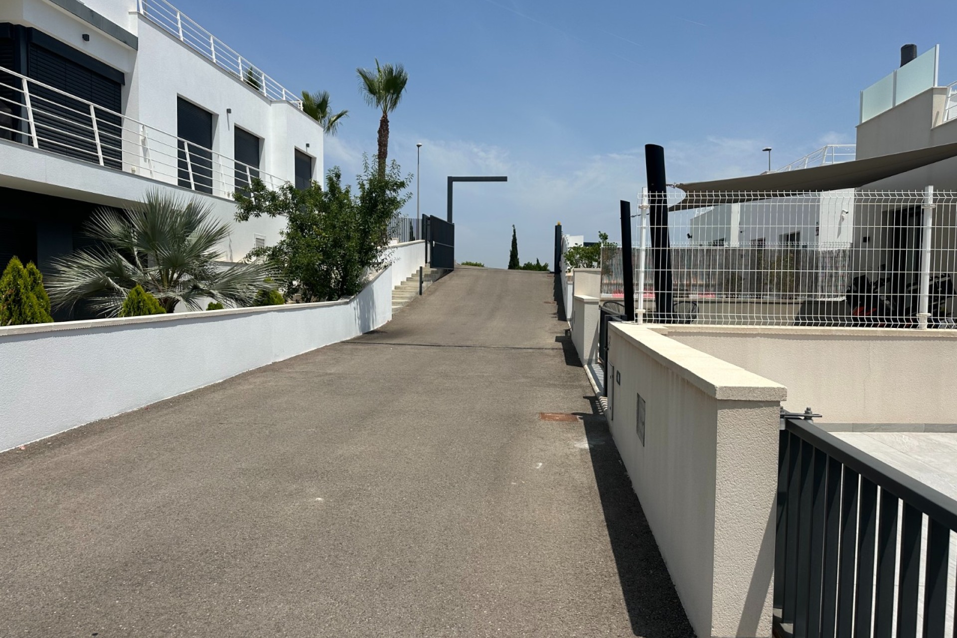 Resale - Villa - San Miguel de Salinas