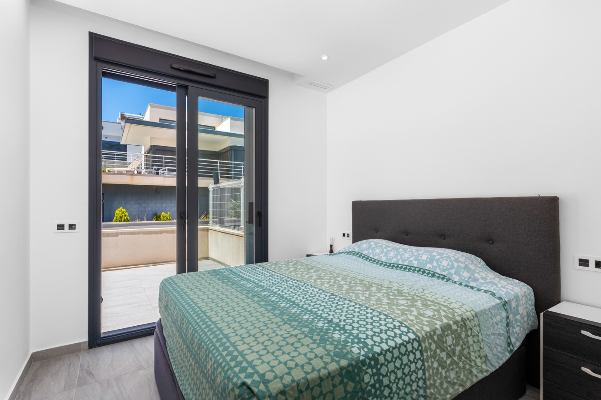 Resale - Villa - San Miguel de Salinas