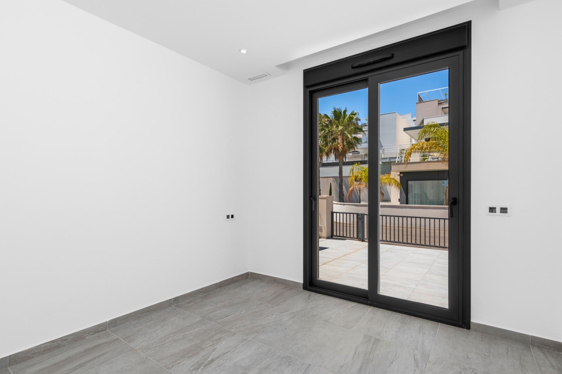 Resale - Villa - San Miguel de Salinas