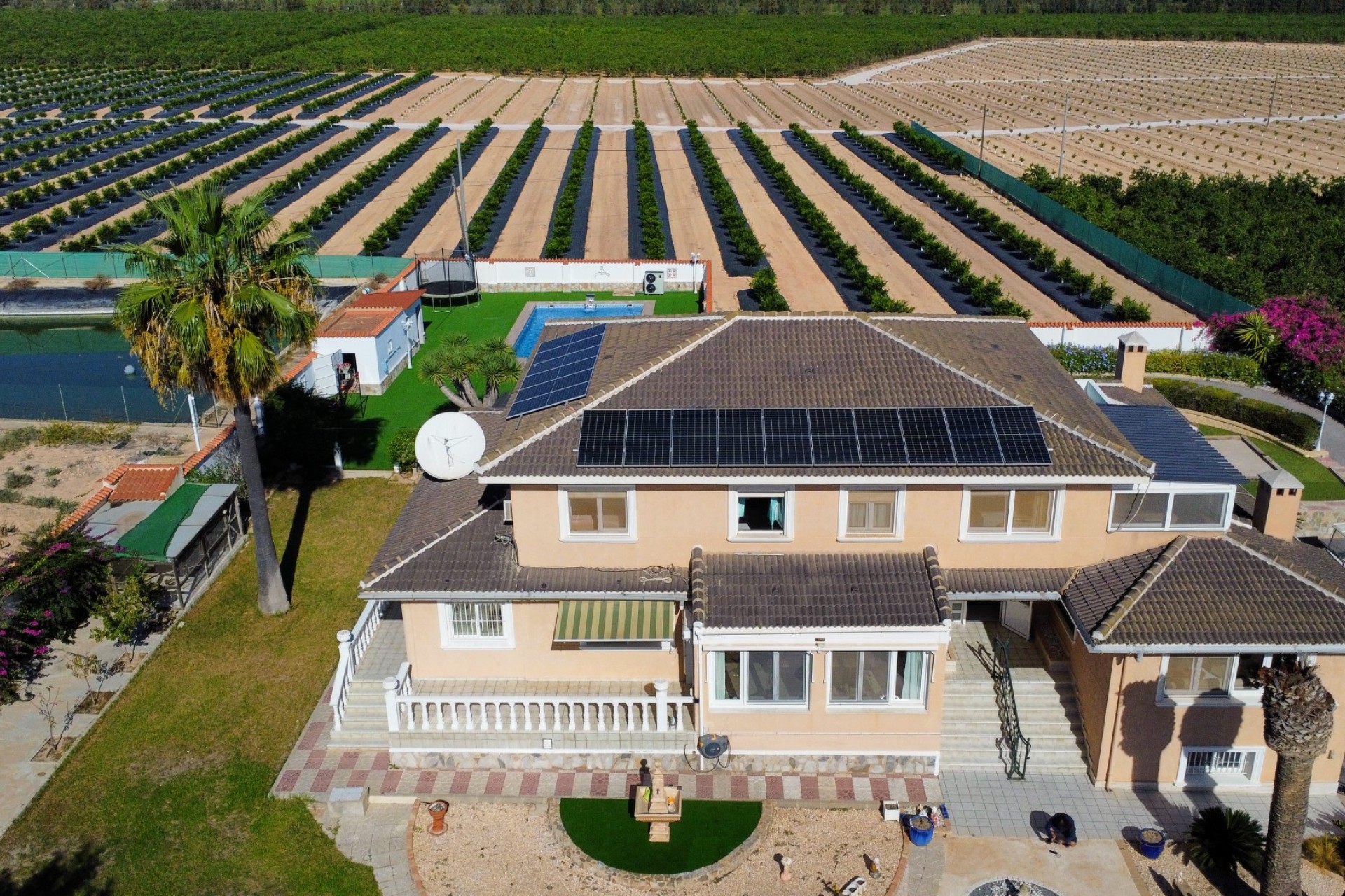 Resale - Villa - San Miguel de Salinas