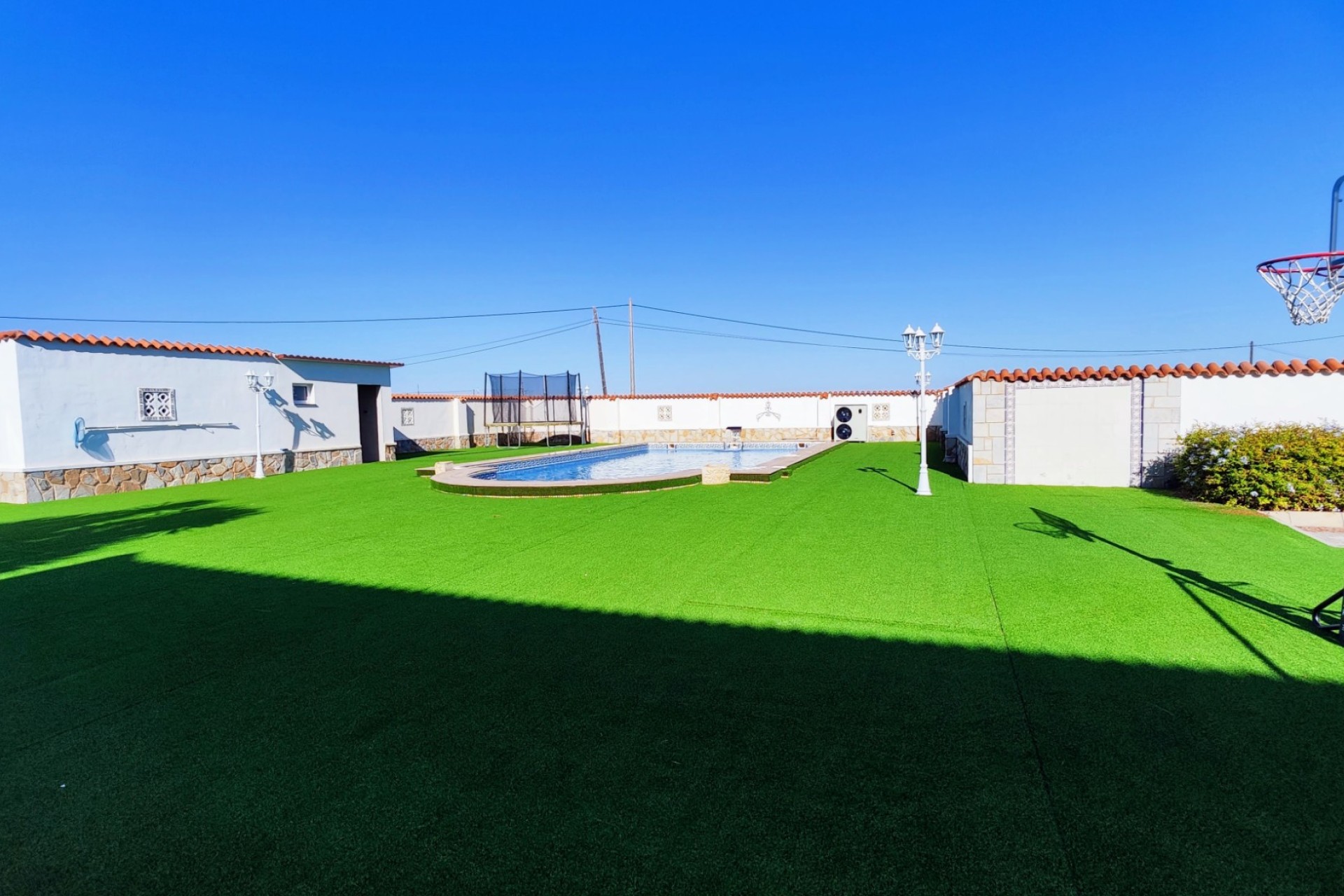 Resale - Villa - San Miguel de Salinas