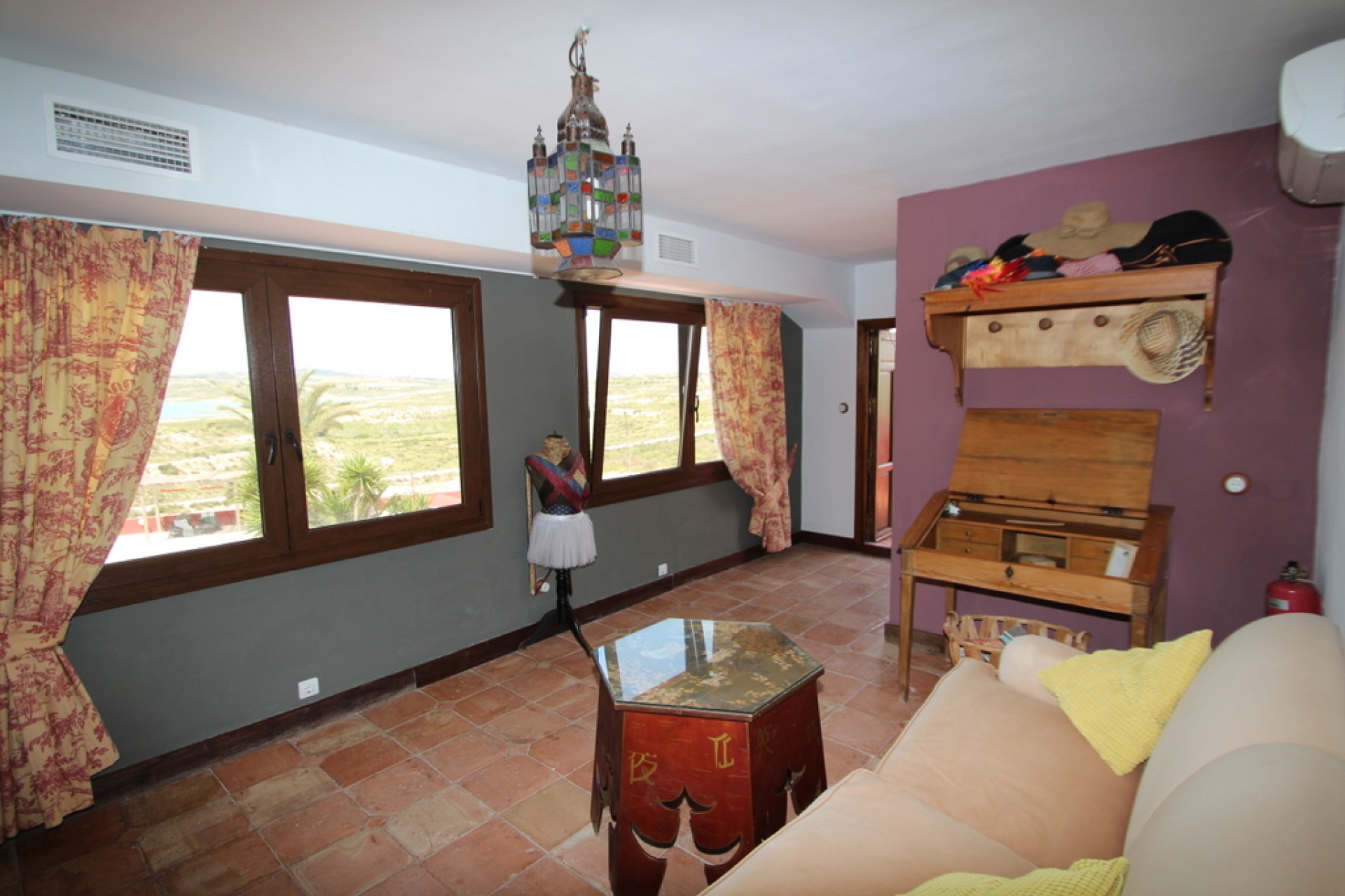 Resale - Villa - San Miguel de Salinas