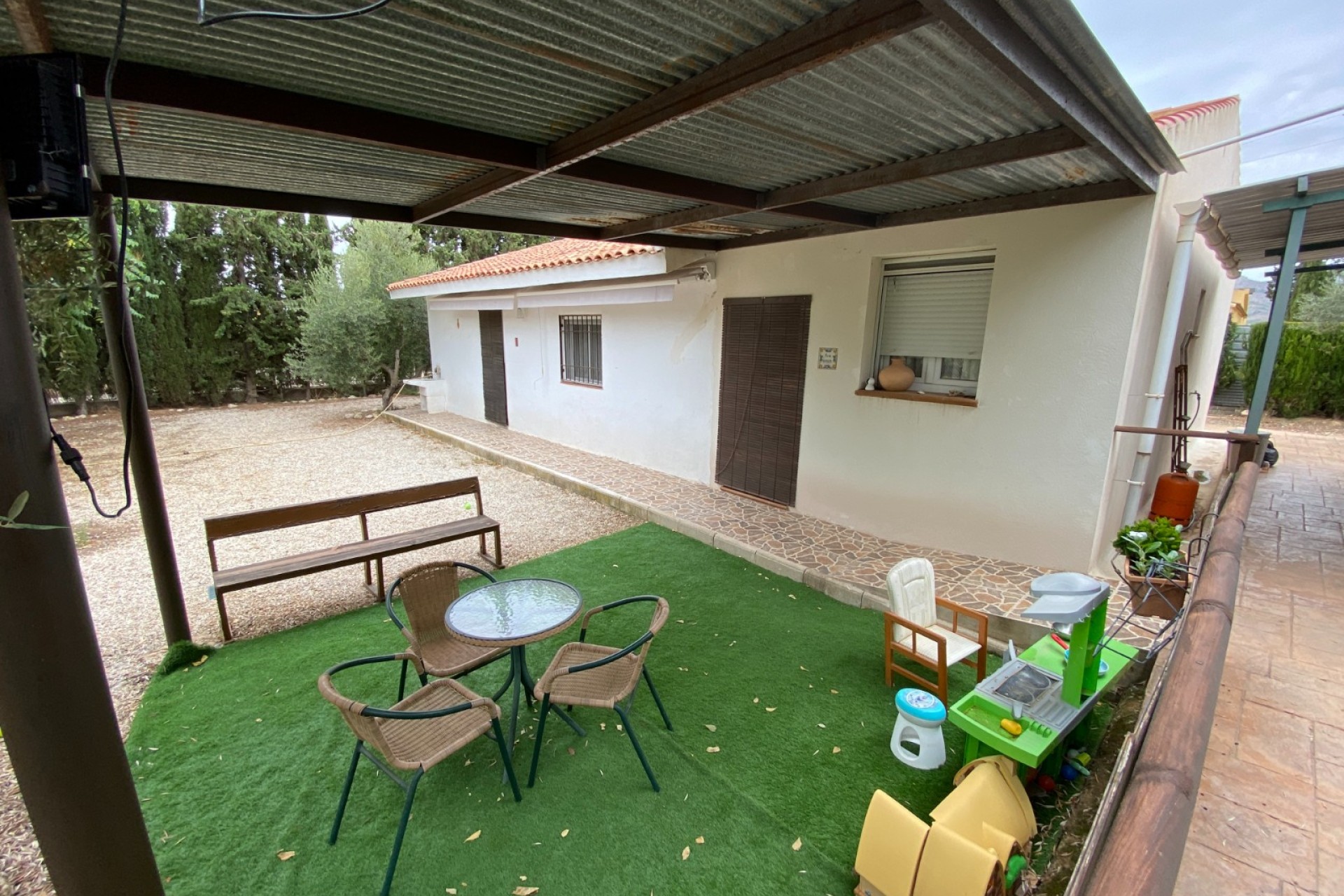 Resale - Villa - Sax