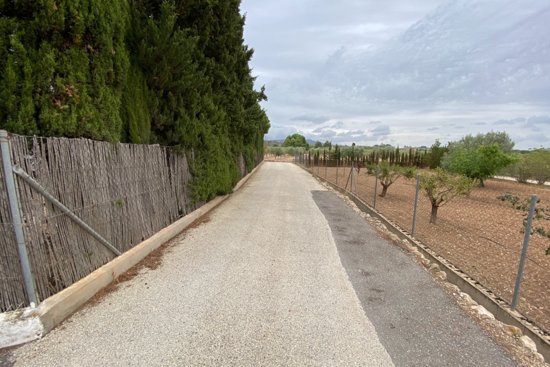 Resale - Villa - Sax