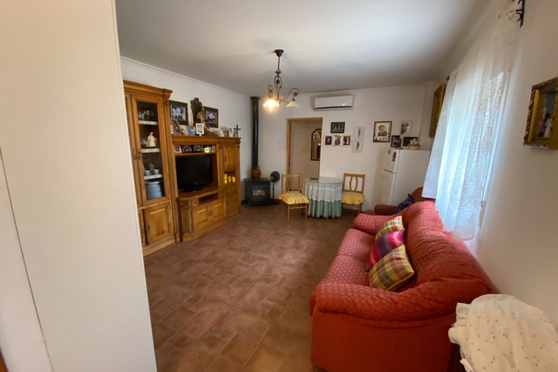 Resale - Villa - Sax