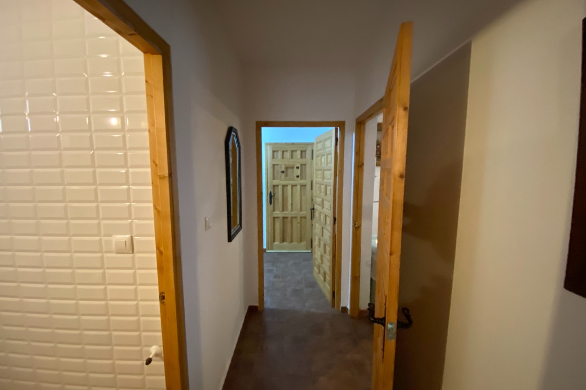 Resale - Villa - Sax