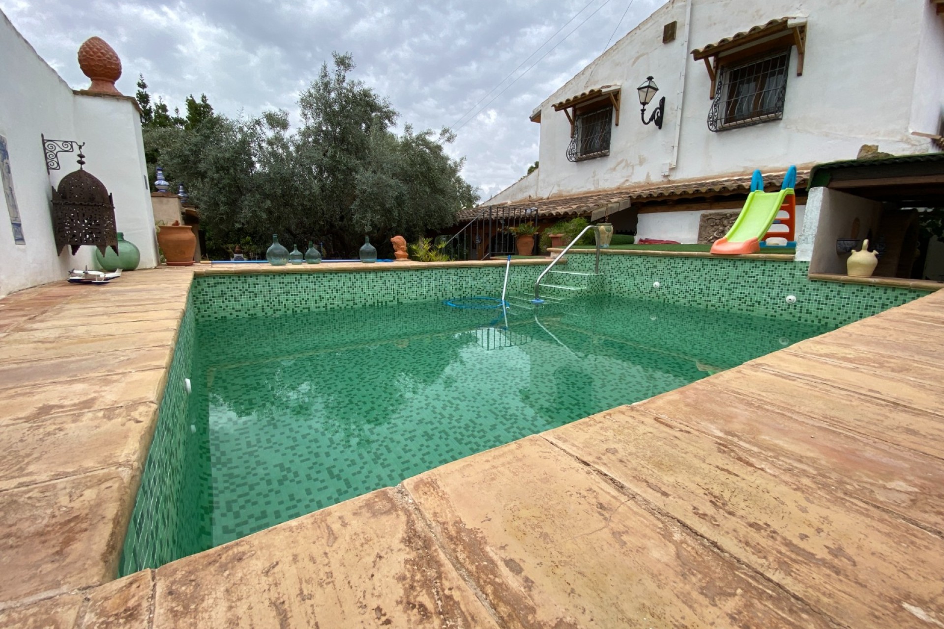 Resale - Villa - Sax