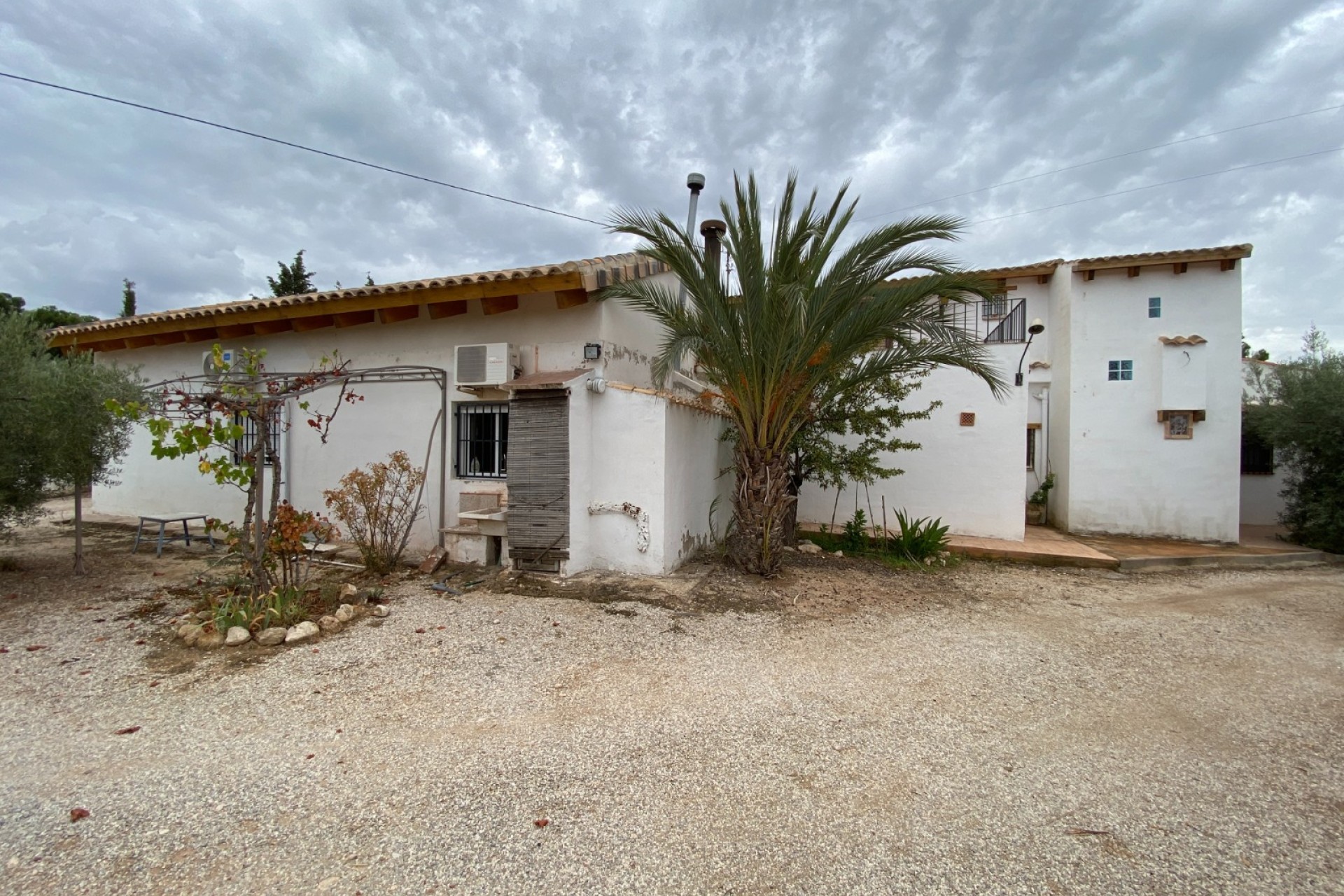 Resale - Villa - Sax