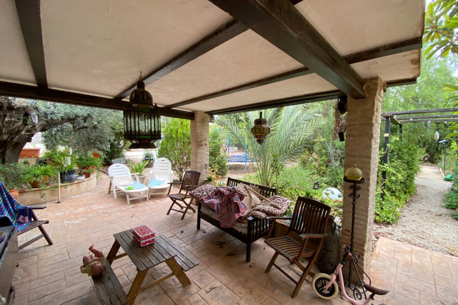 Resale - Villa - Sax