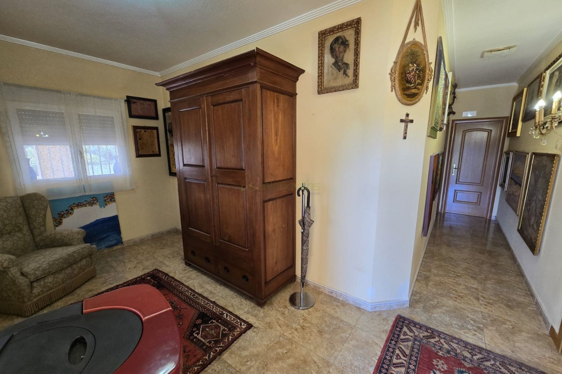 Resale - Villa - Sax