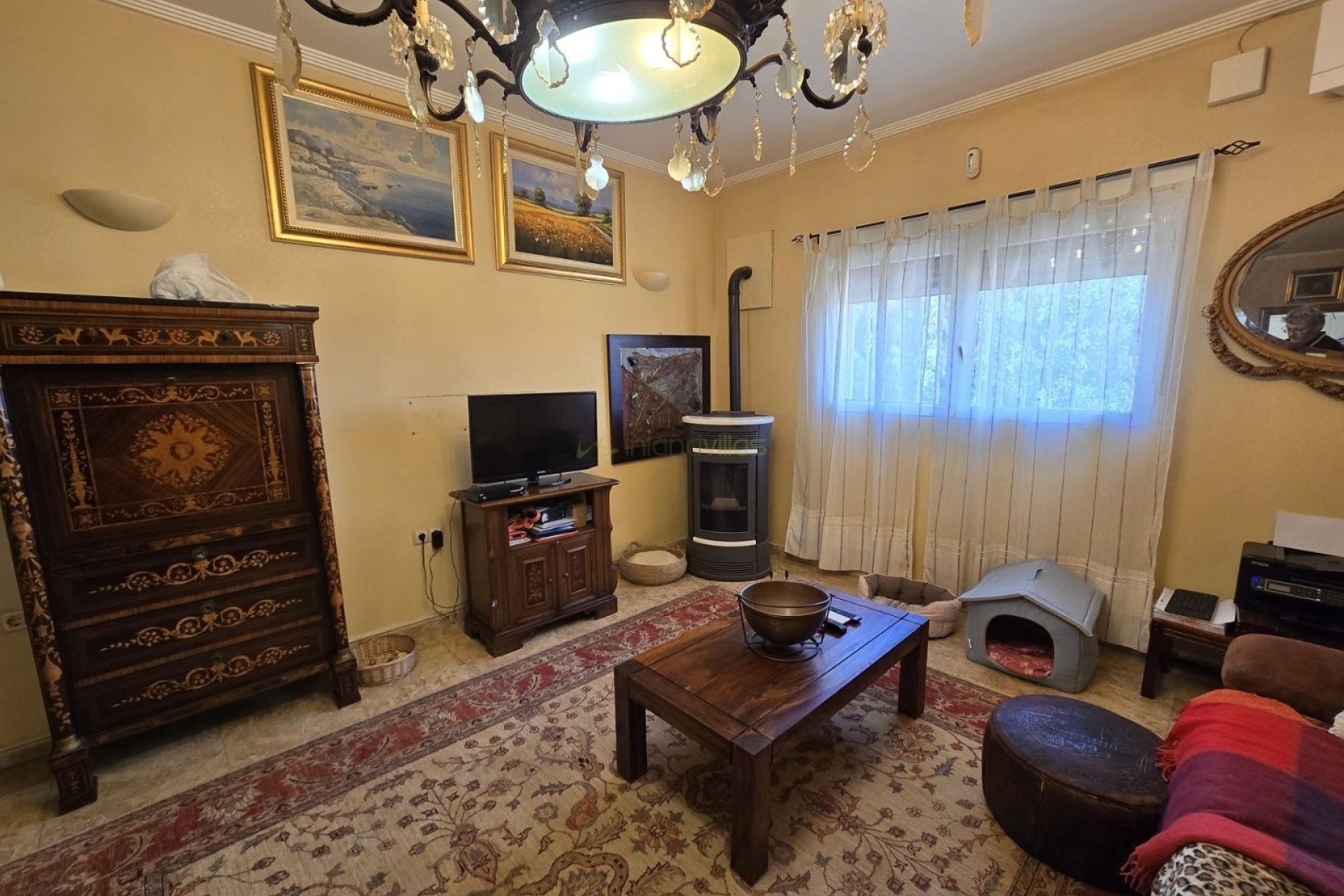 Resale - Villa - Sax