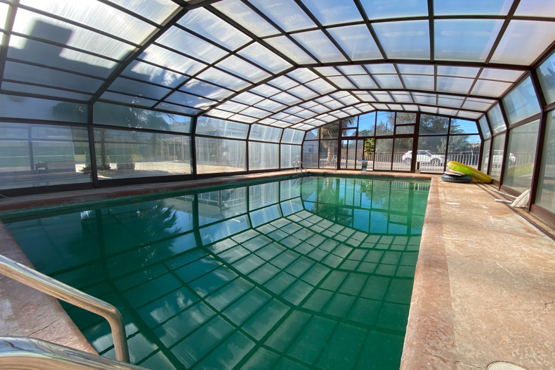 Resale - Villa - Sax
