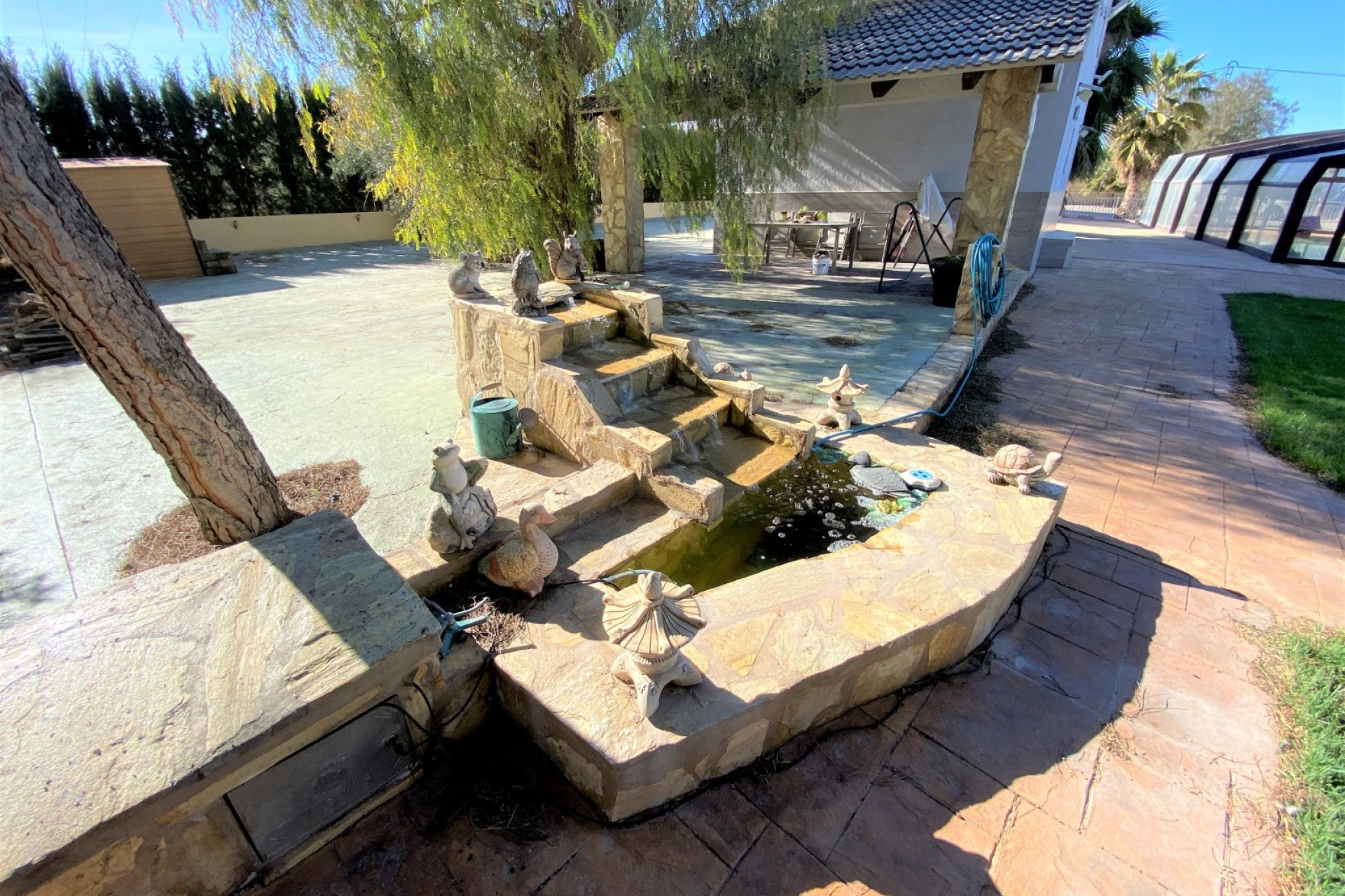 Resale - Villa - Sax