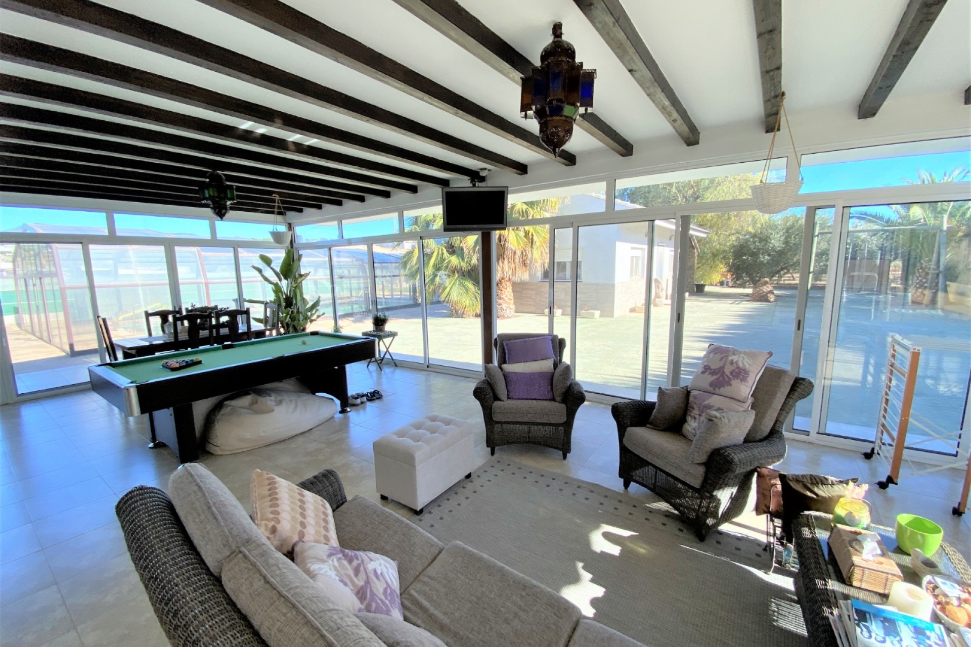 Resale - Villa - Sax