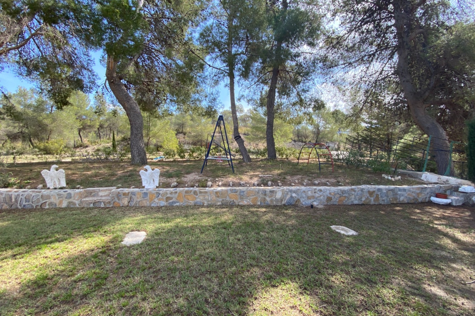 Resale - Villa - Sax