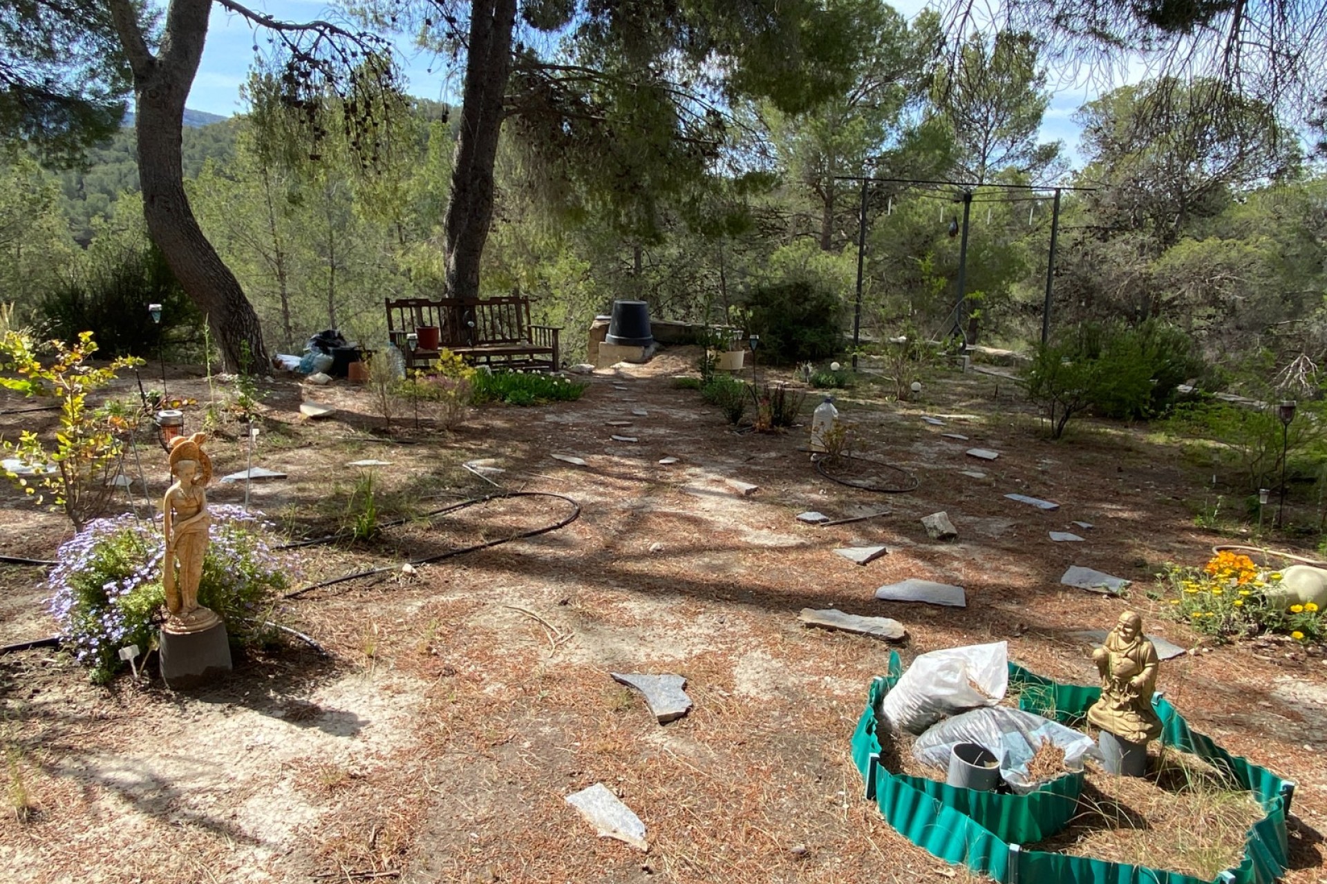 Resale - Villa - Sax
