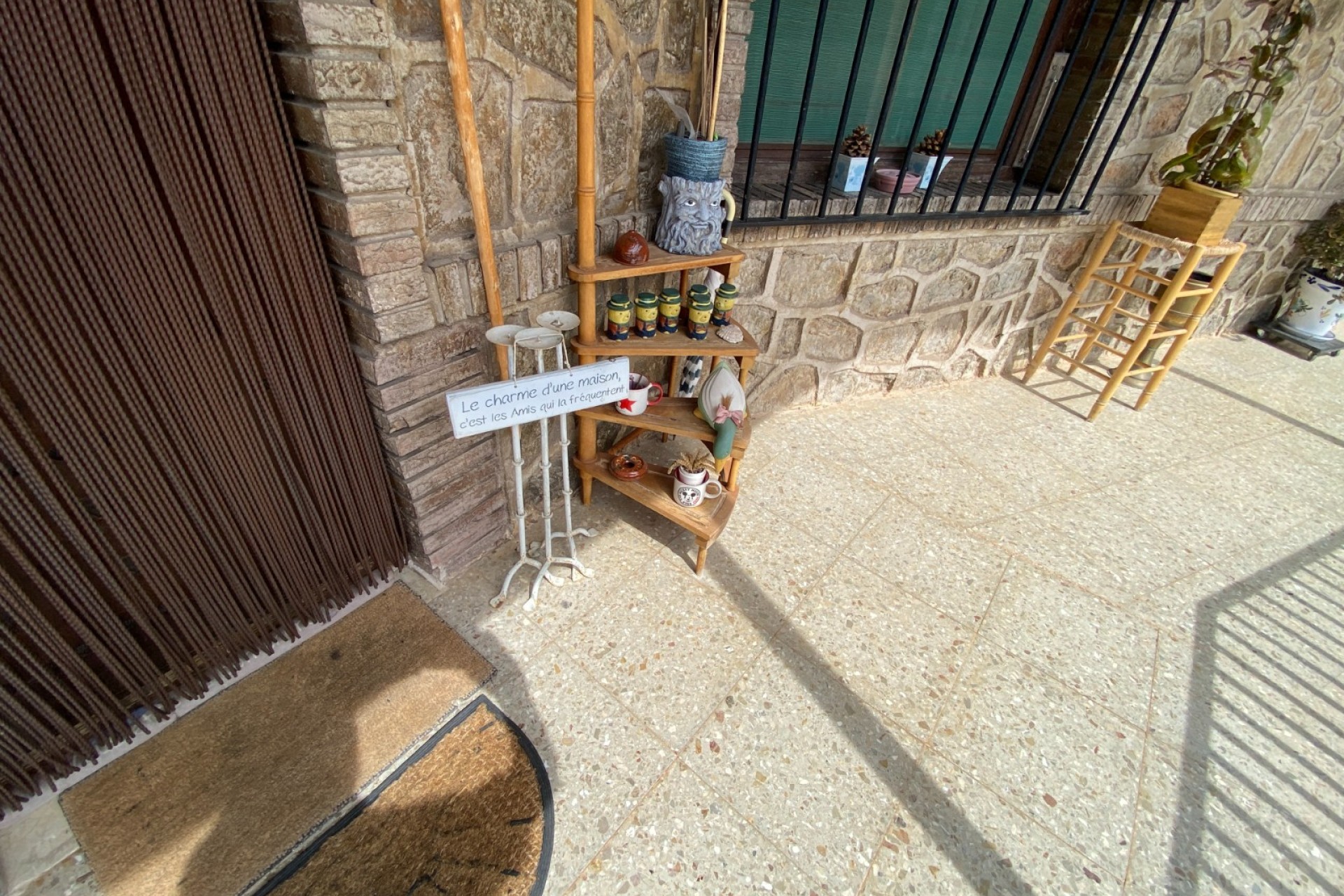 Resale - Villa - Sax