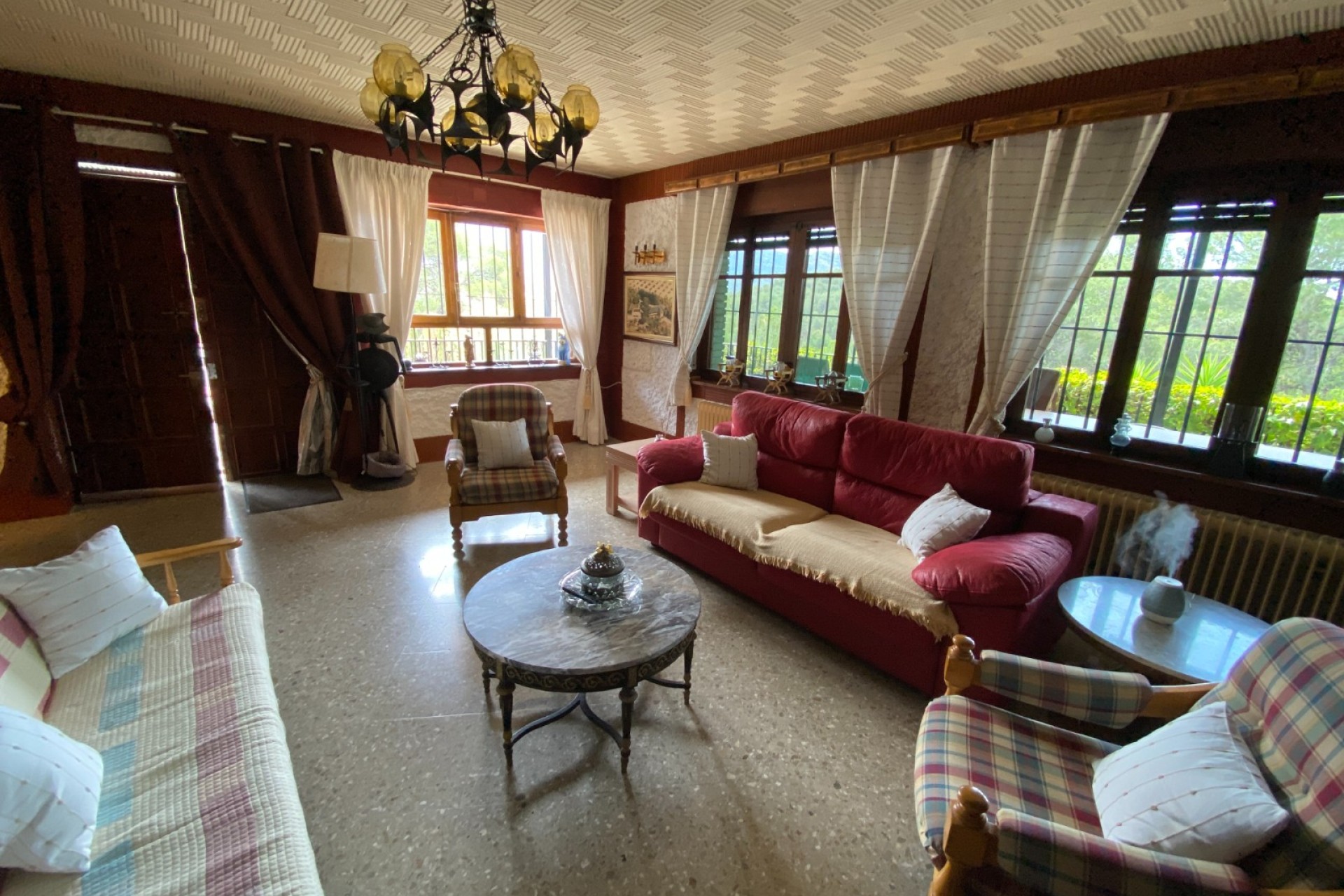 Resale - Villa - Sax