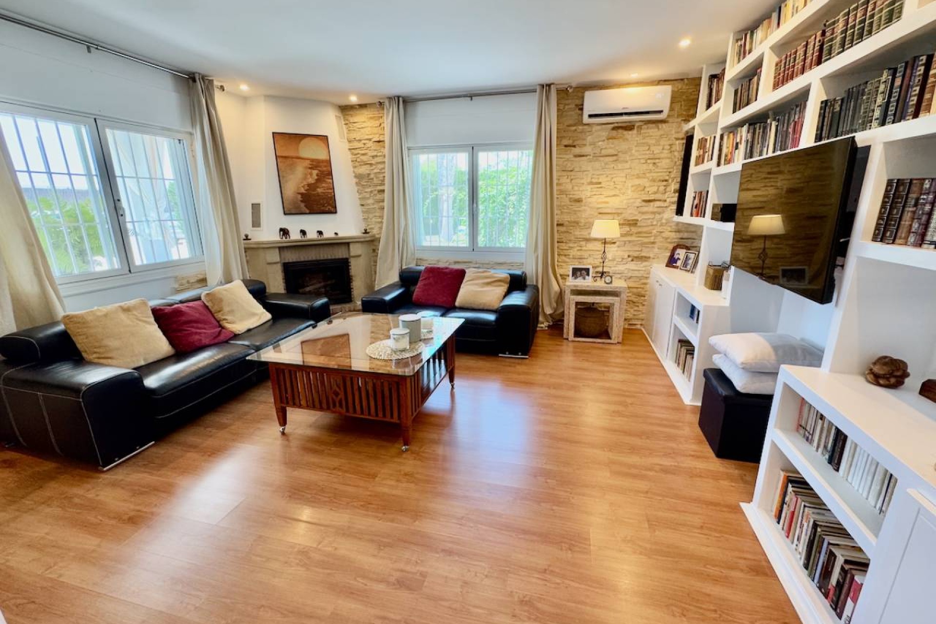 Resale - Villa - Torrellano