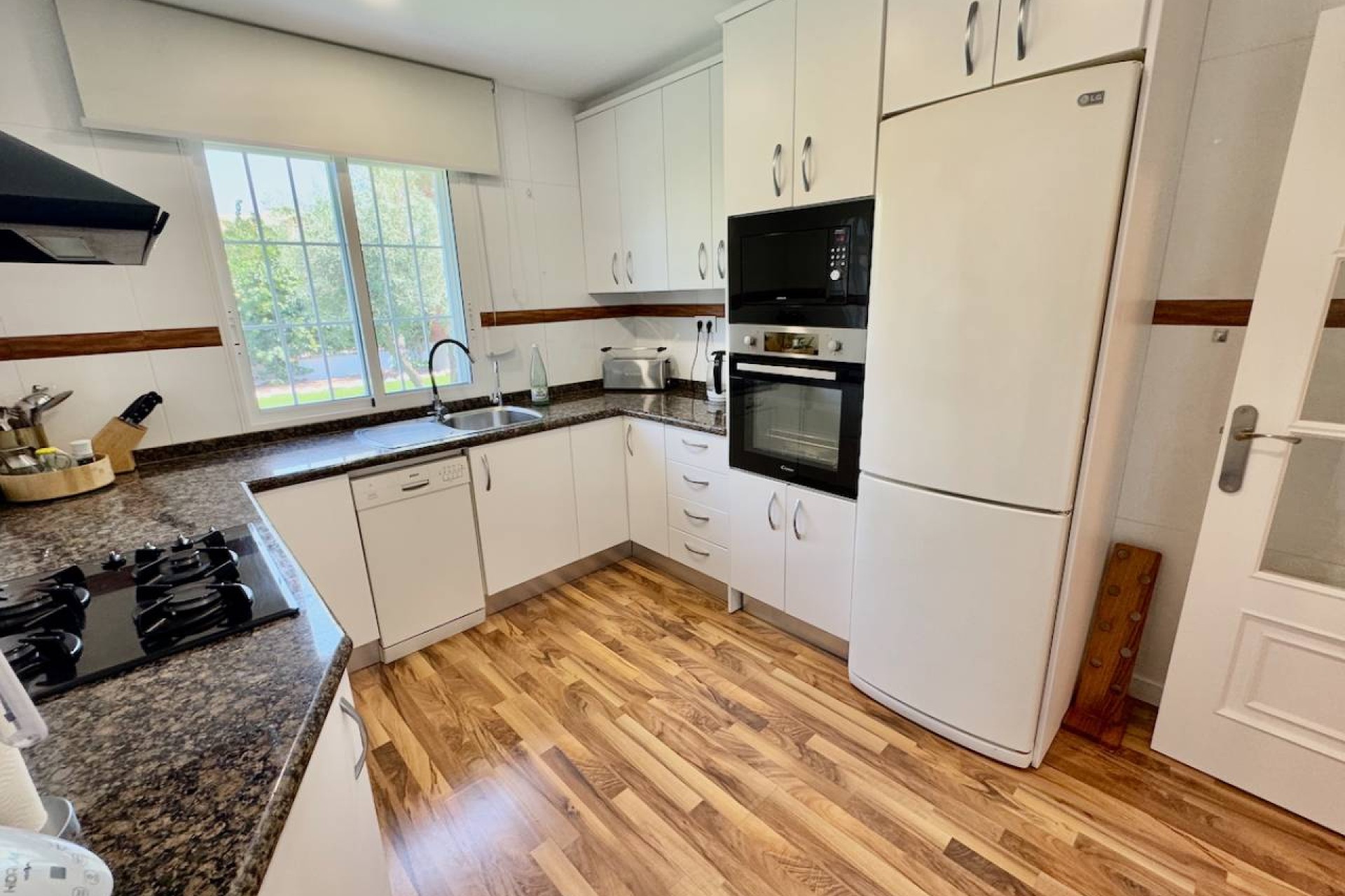 Resale - Villa - Torrellano