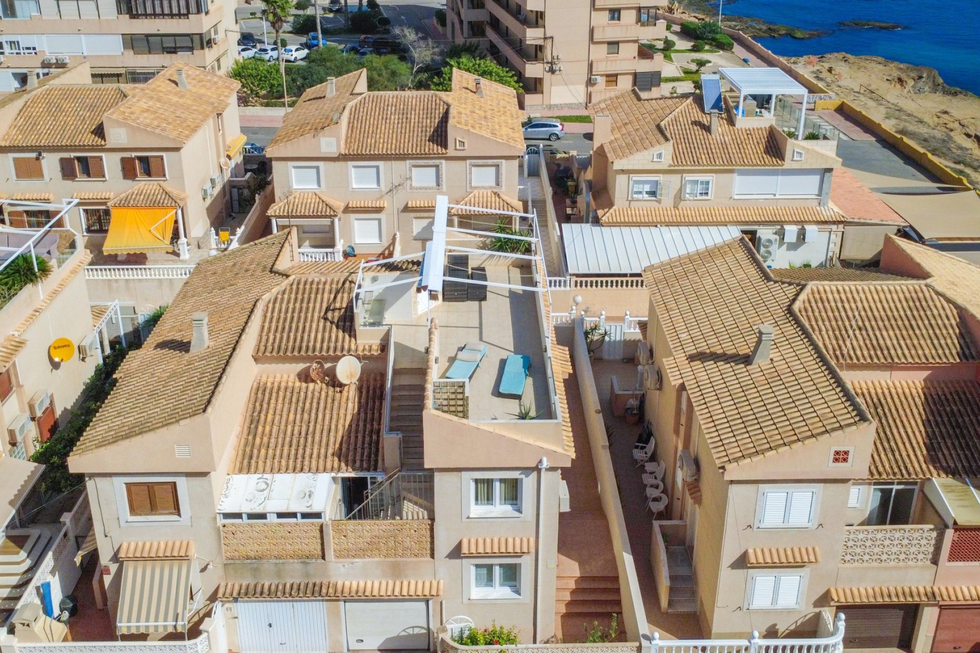 Resale - Villa - Torrevieja - Cabo Cervera