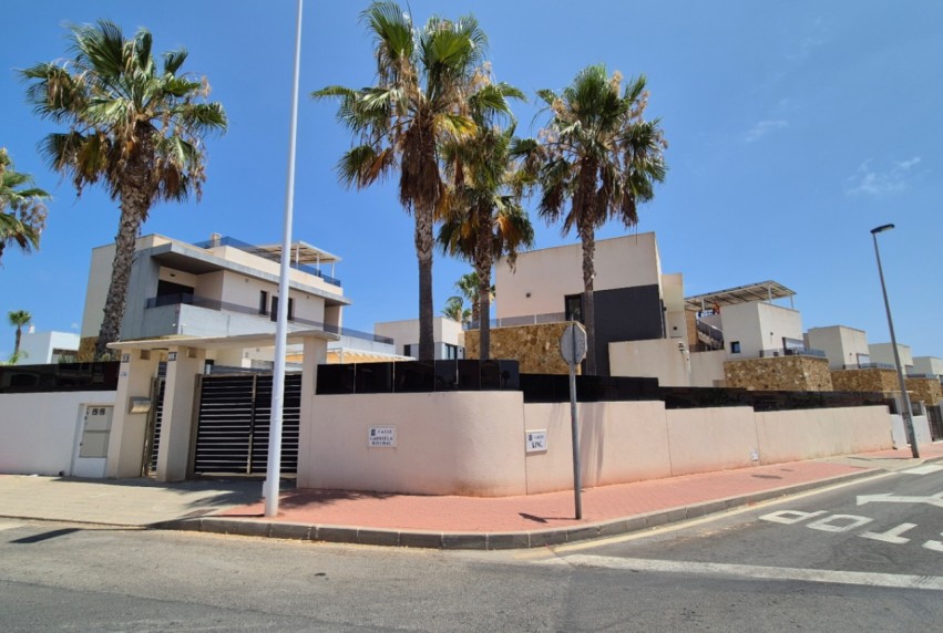 Resale - Villa - Torrevieja - Costa Blanca Sur