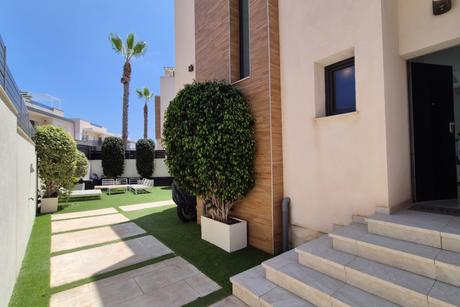 Resale - Villa - Torrevieja - Costa Blanca Sur