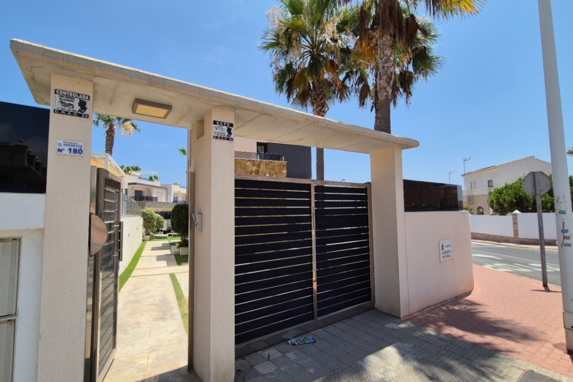 Resale - Villa - Torrevieja - Costa Blanca Sur