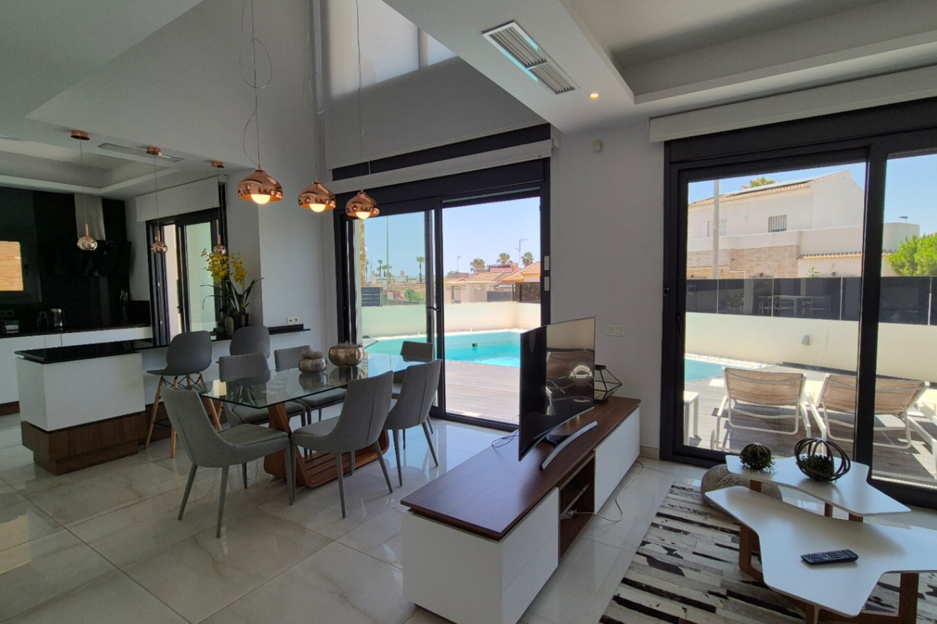 Resale - Villa - Torrevieja - Costa Blanca Sur