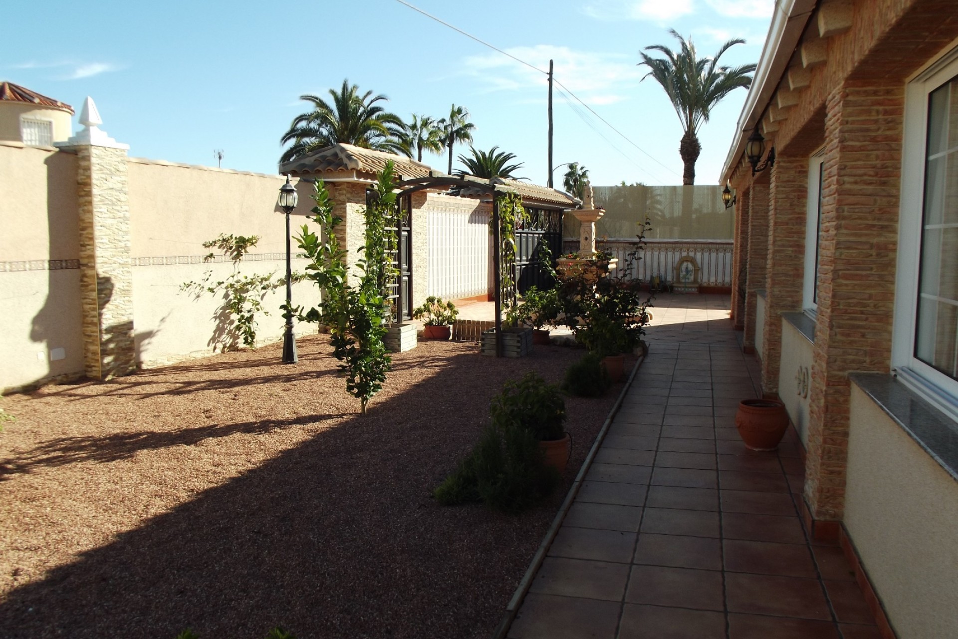 Resale - Villa - Torrevieja - El Chaparral