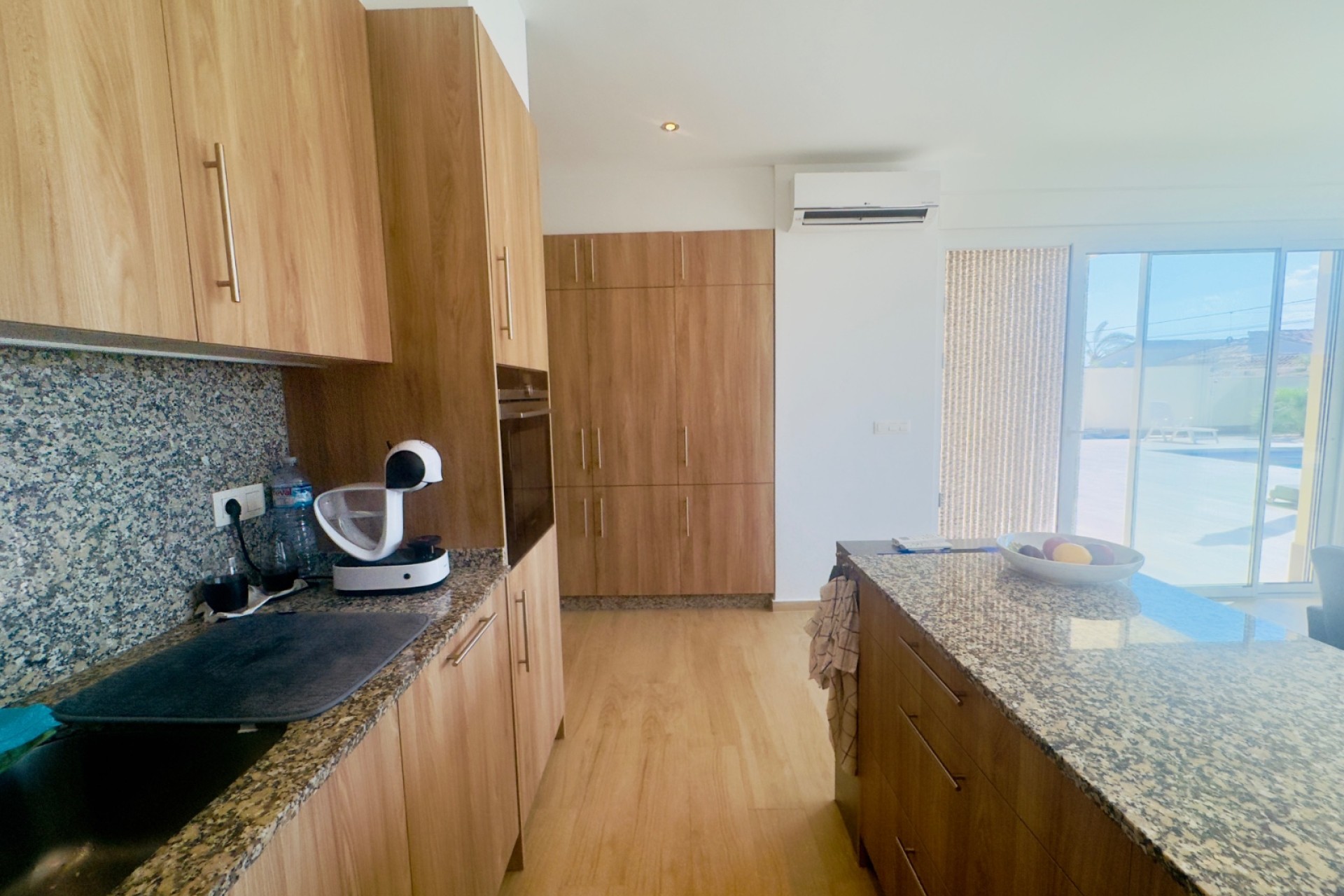 Resale - Villa - Torrevieja - La Siesta