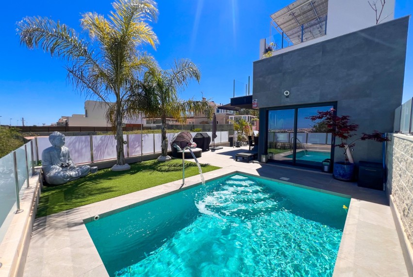 Resale - Villa - Torrevieja - Los Balcones