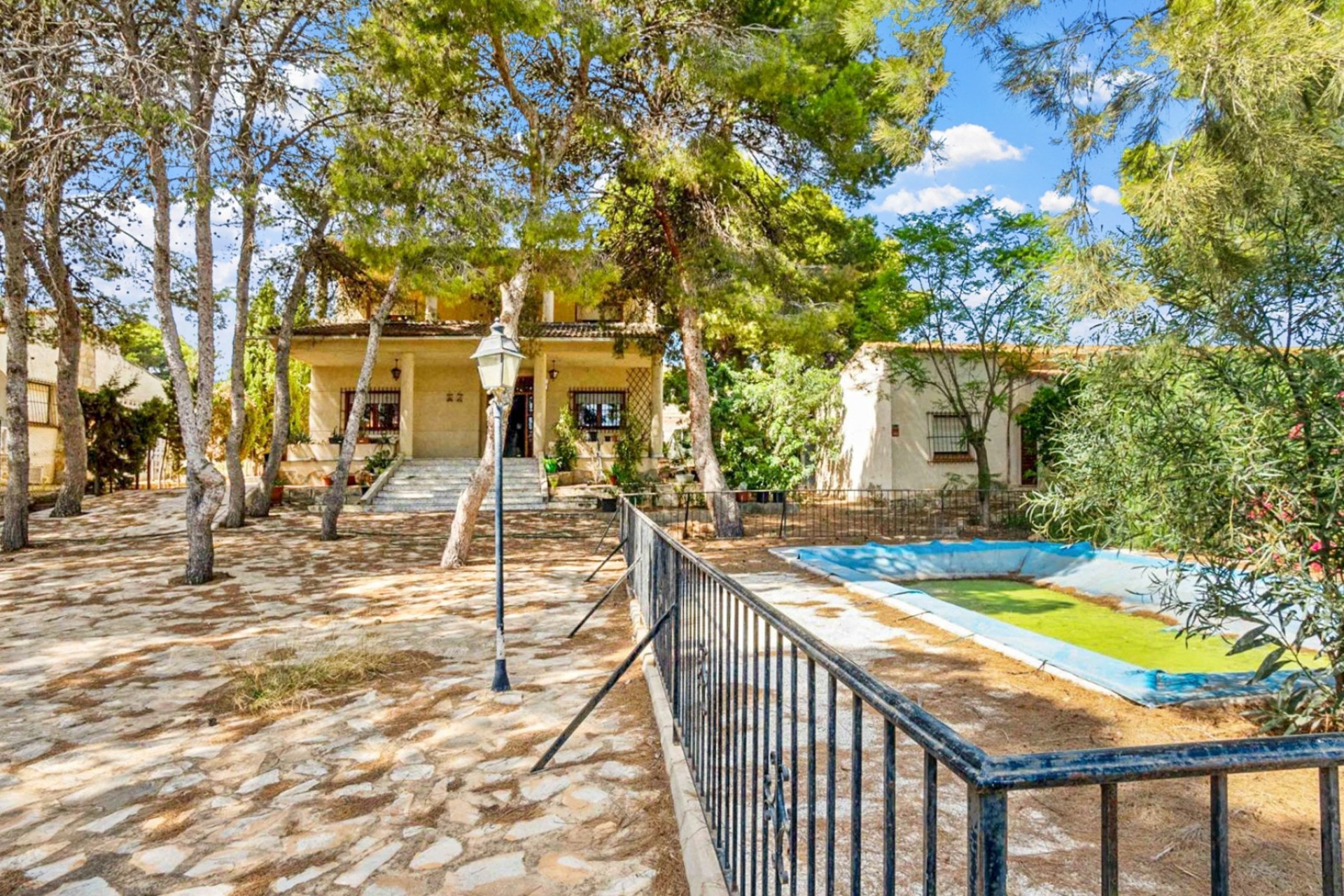 Resale - Villa - Torrevieja - Los Balcones