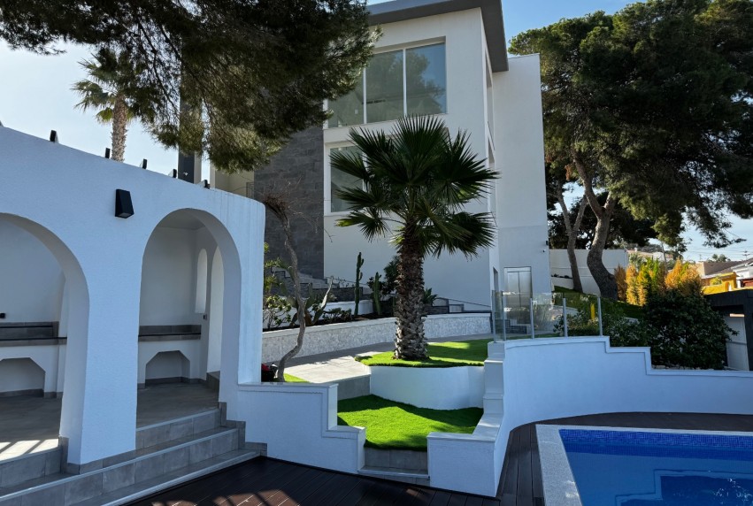 Resale - Villa - Torrevieja - Los Balcones