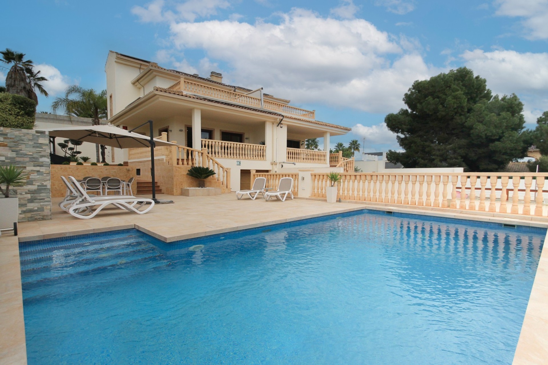 Resale - Villa - Torrevieja - Los Balcones