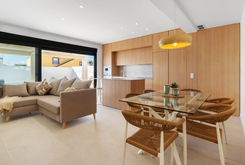 Resale - Villa - Torrevieja - San Luis