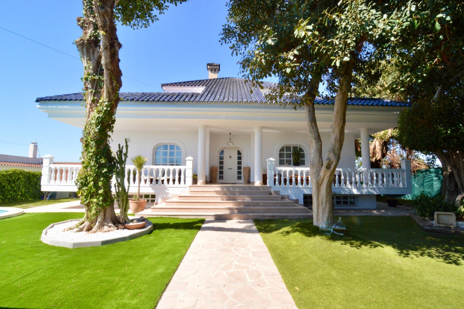 Resale - Villa - Torrevieja - Torreta