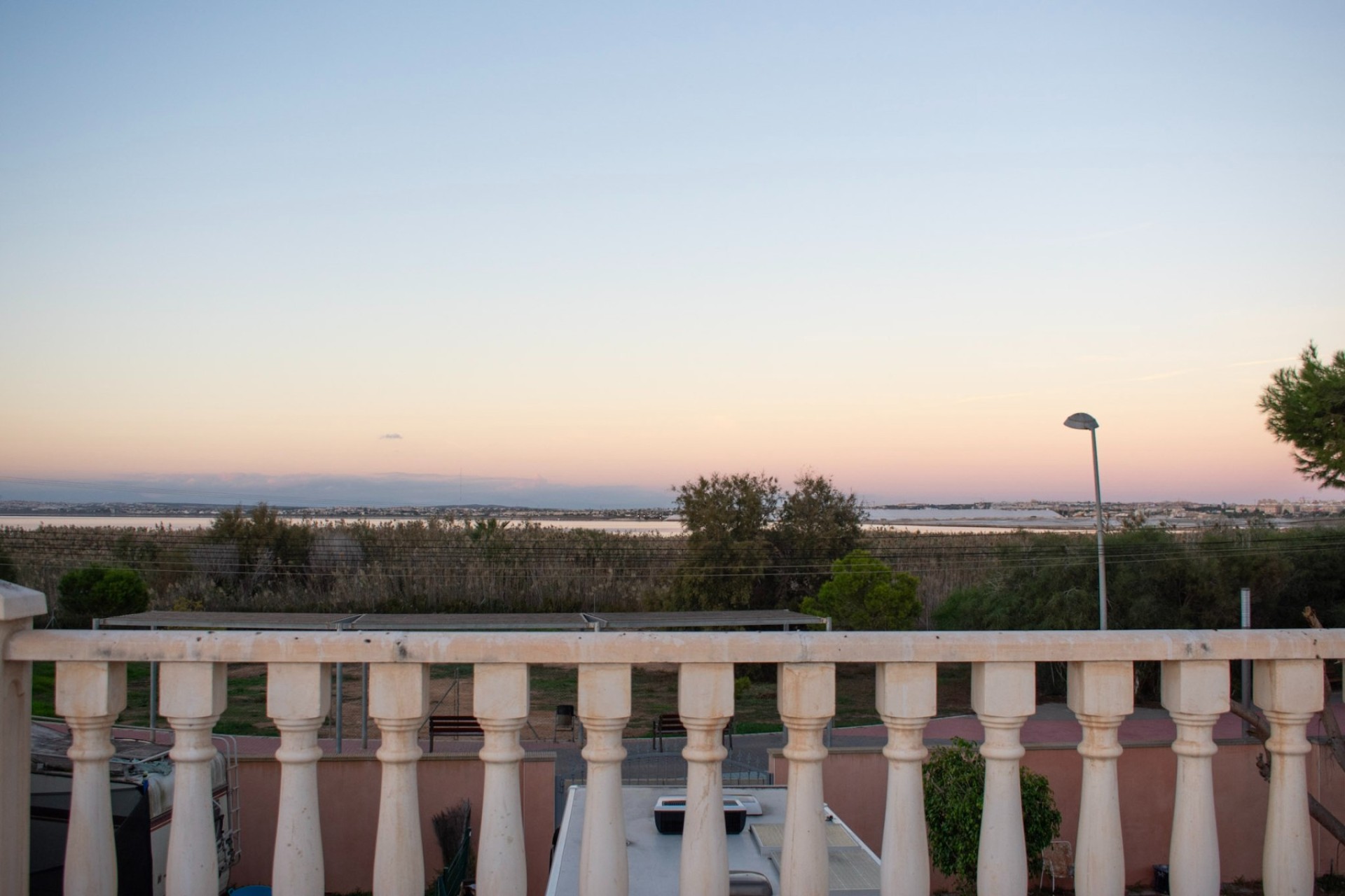 Resale - Villa - Torrevieja