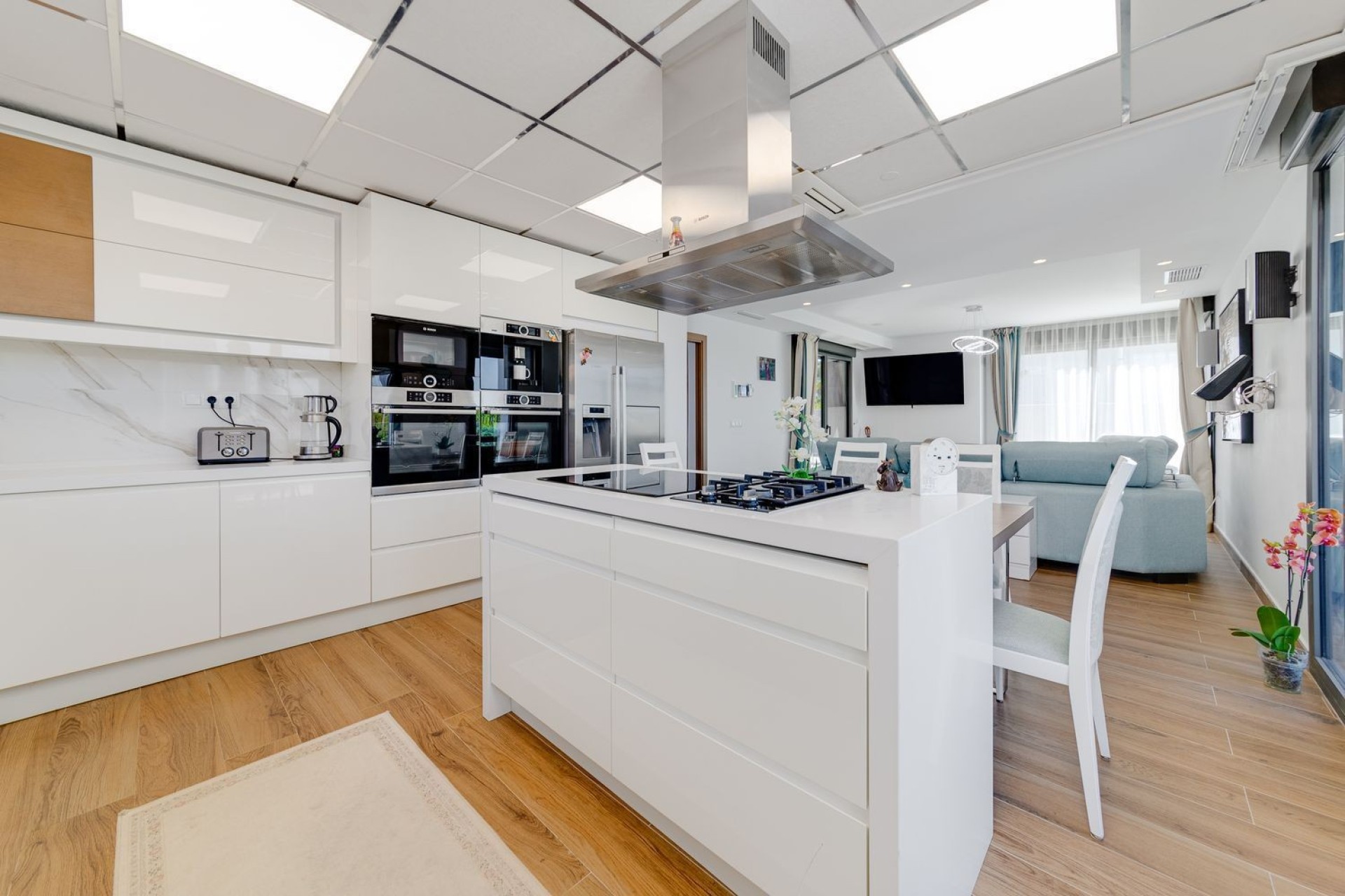 Resale - Villa - Torrevieja