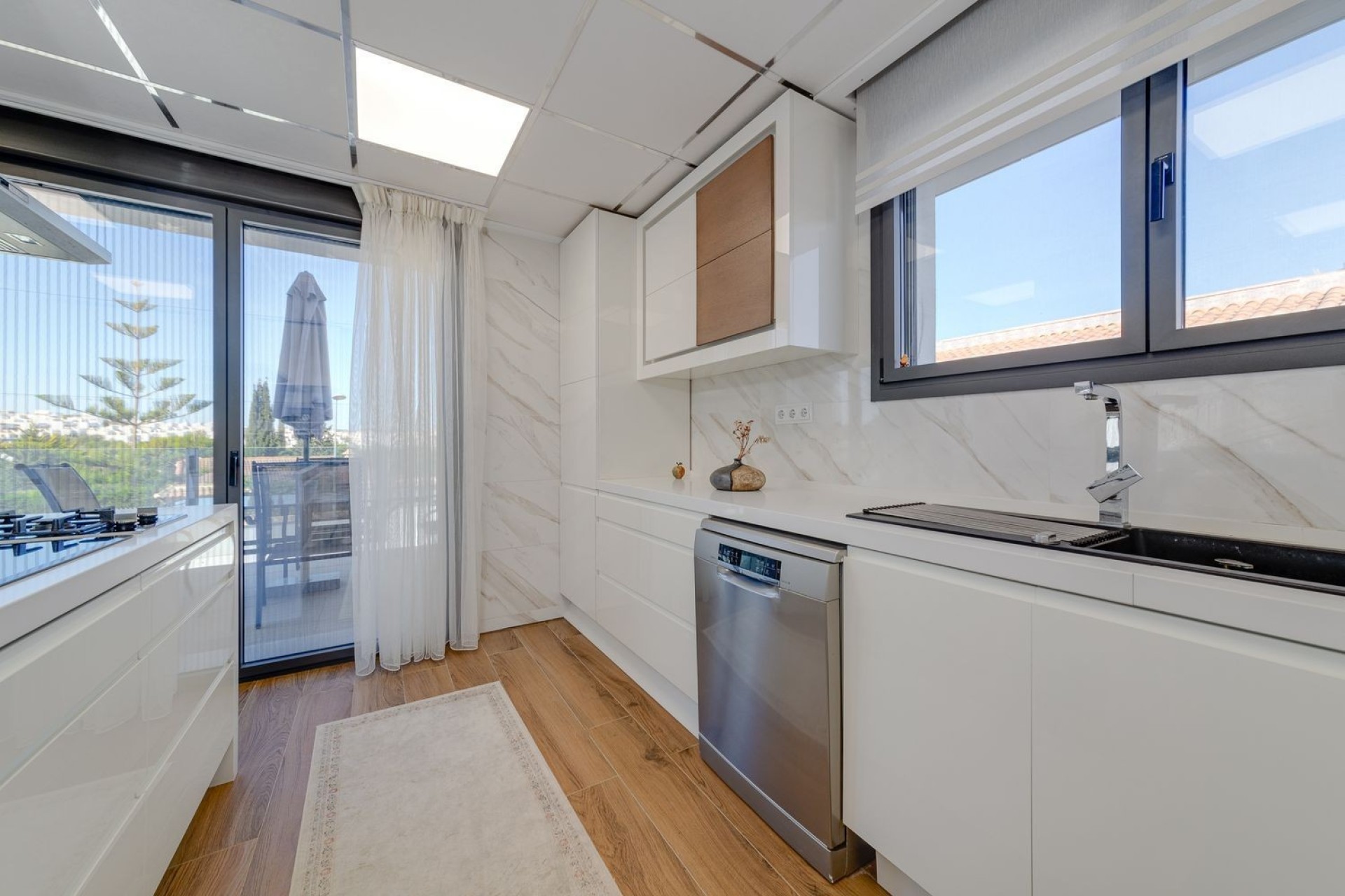 Resale - Villa - Torrevieja