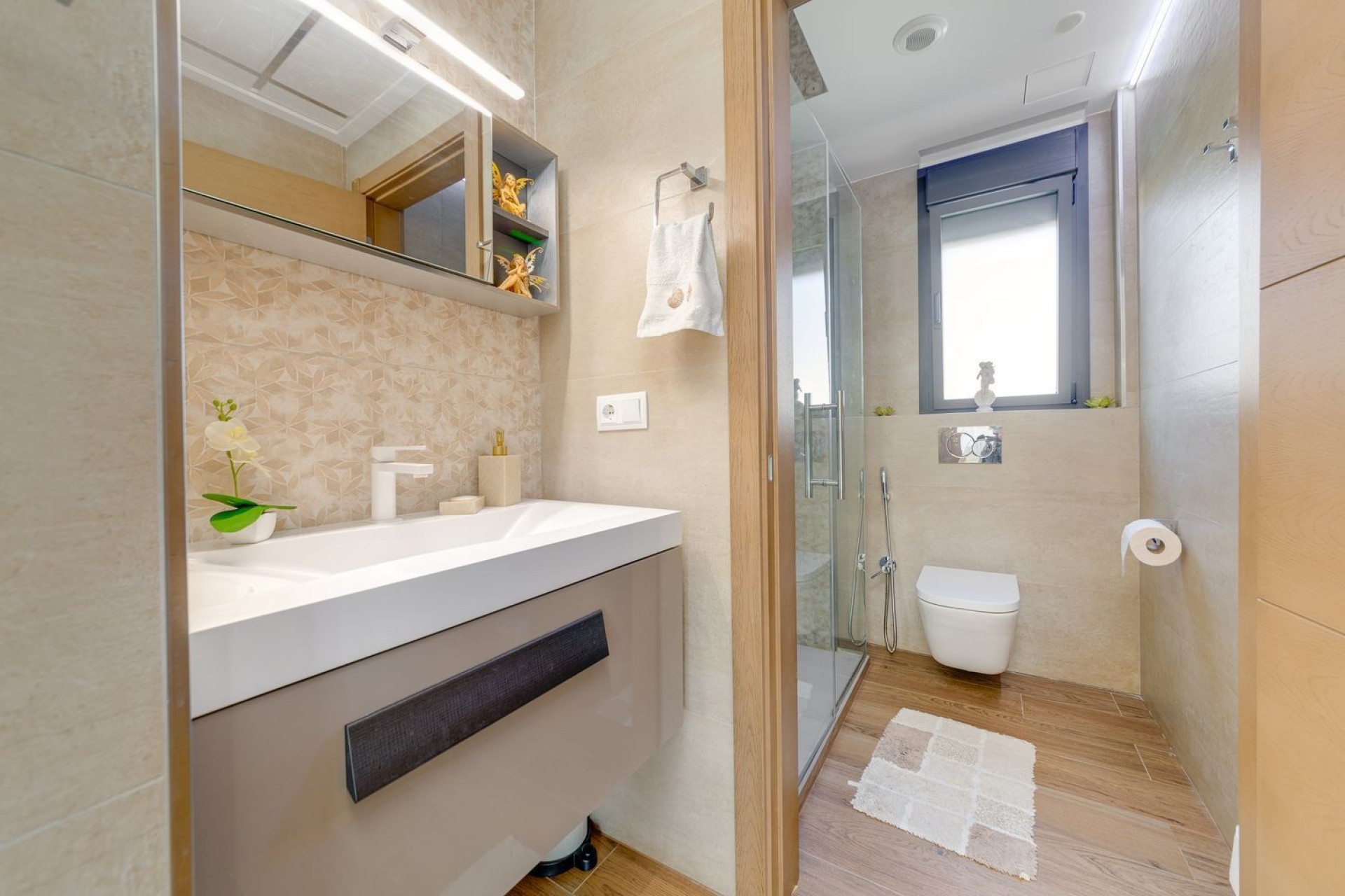 Resale - Villa - Torrevieja