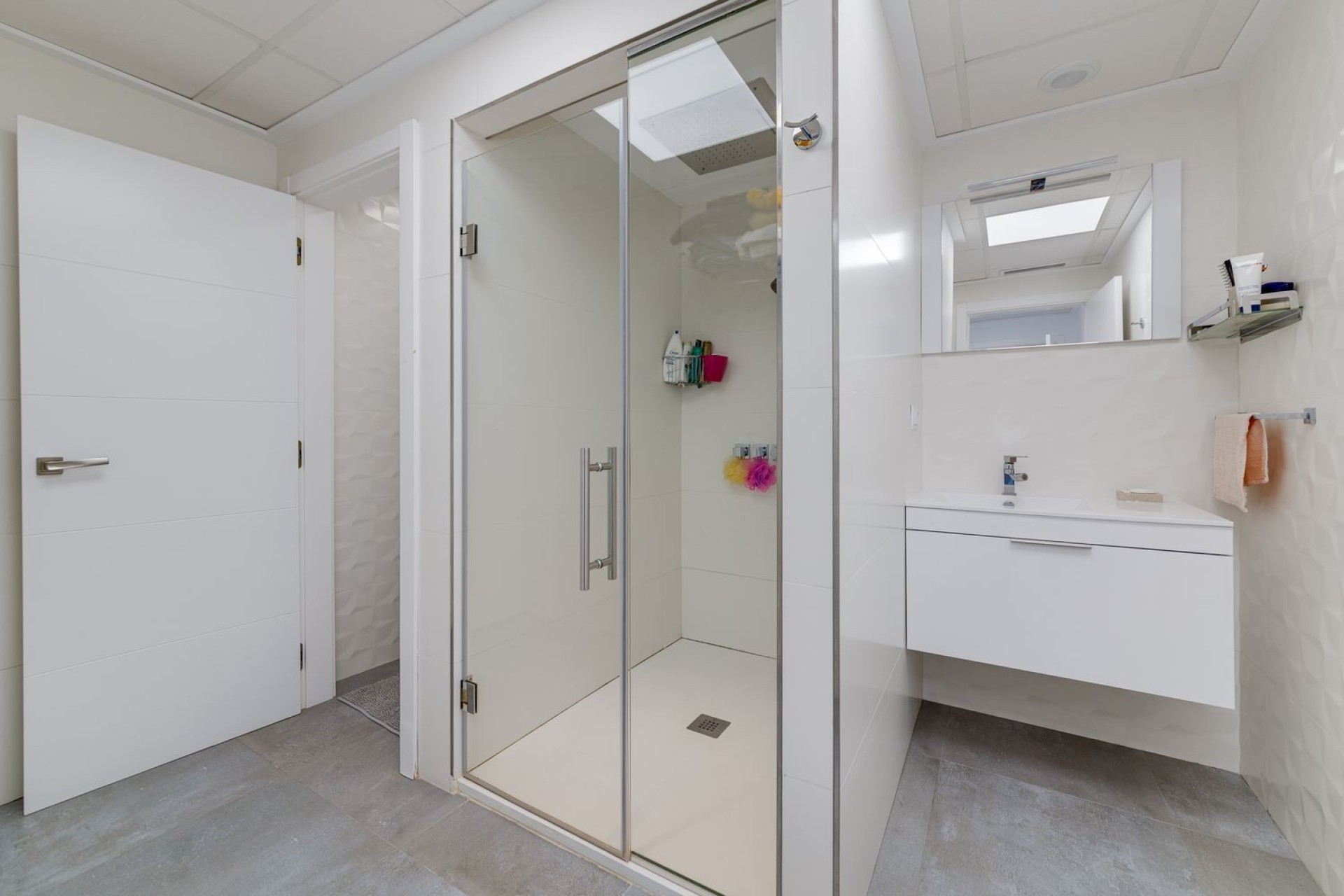 Resale - Villa - Torrevieja