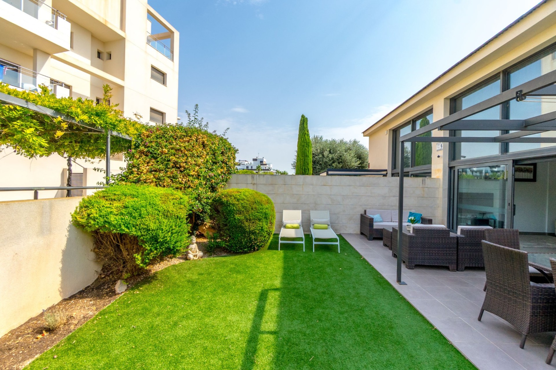 Resale - Villa - Villamartín - Los Dolses