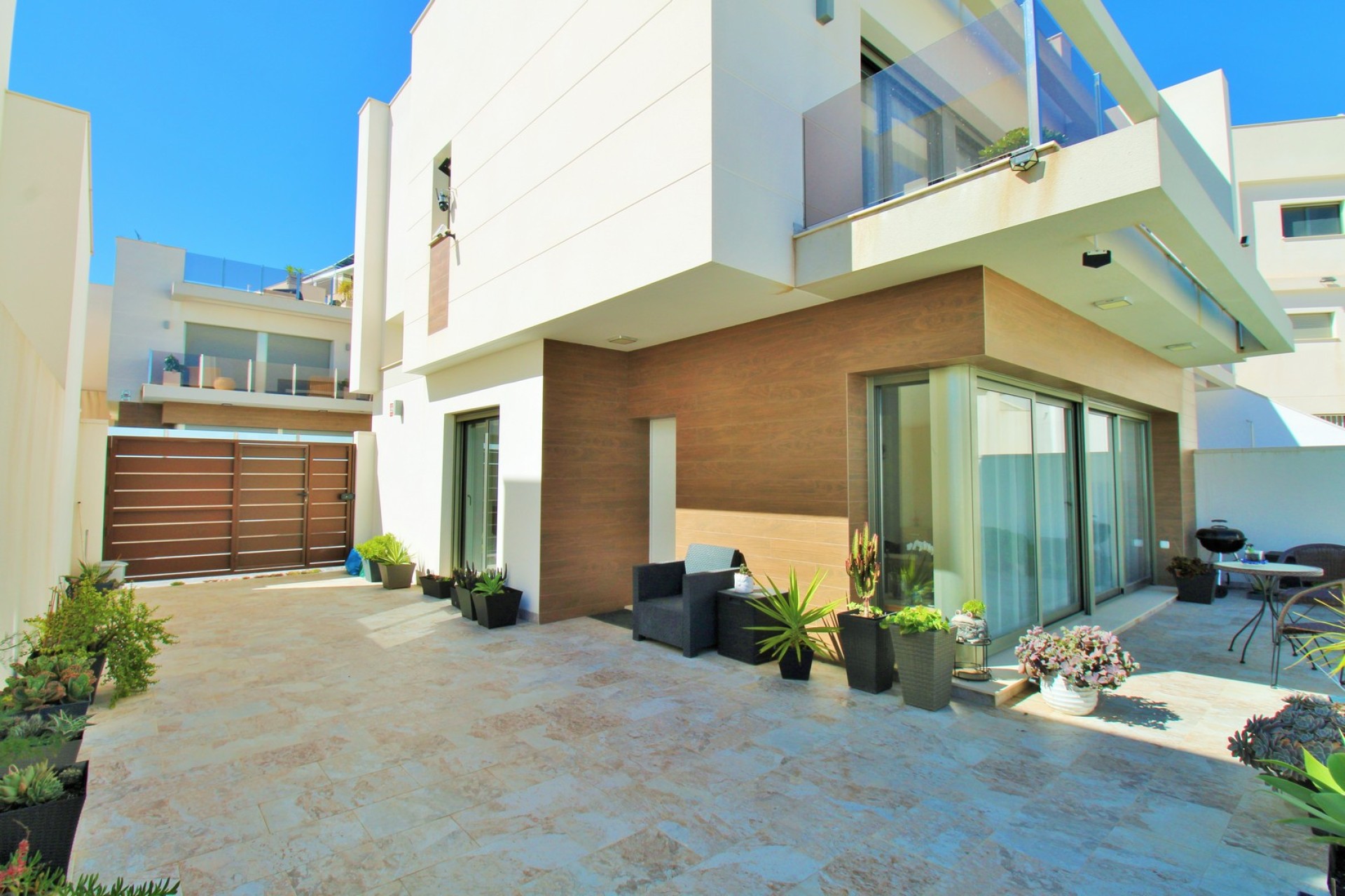 Resale - Villa - Villamartín