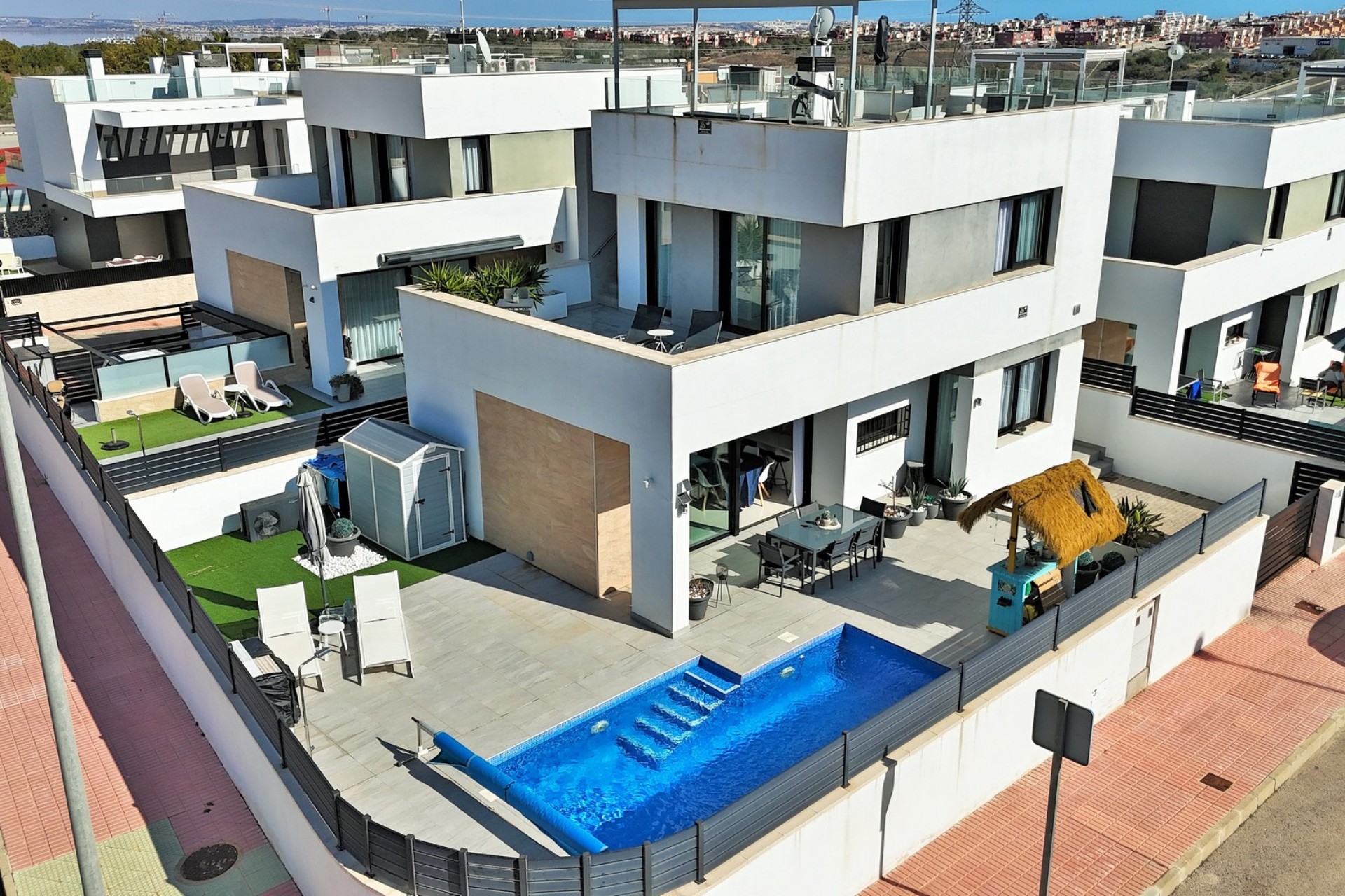 Resale - Villa - Villamartín