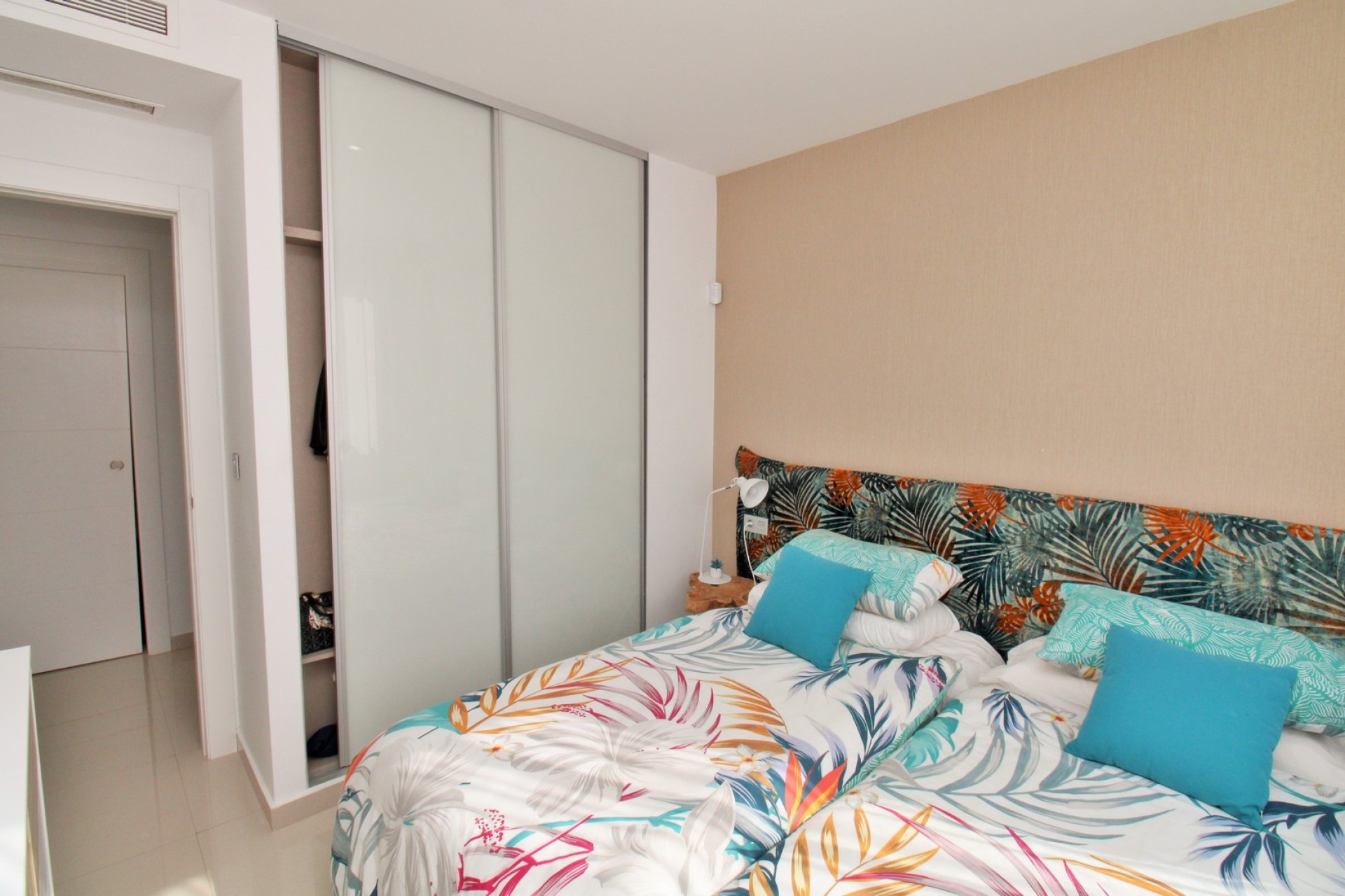 Resale - Villa - Villamartín