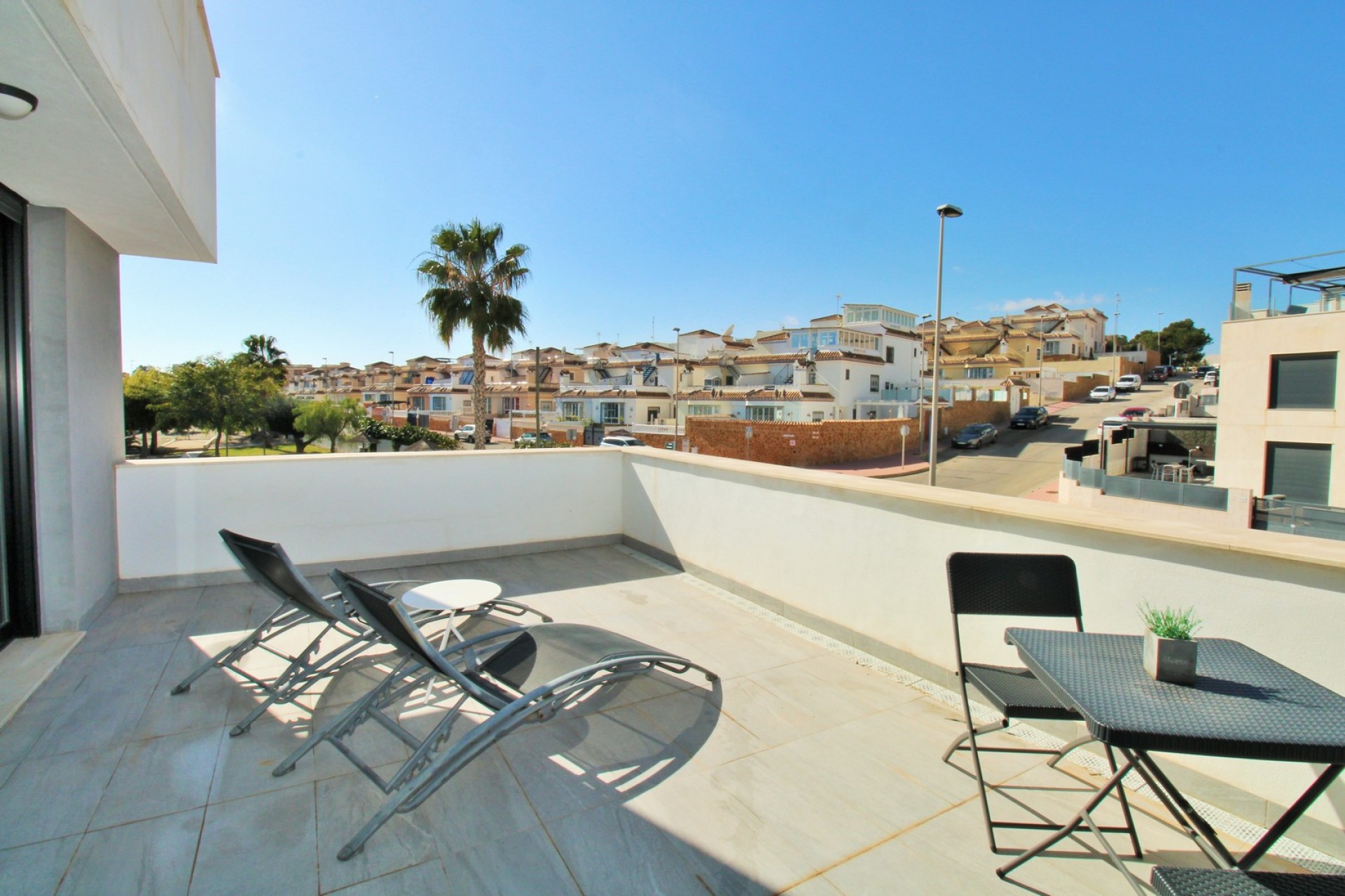 Resale - Villa - Villamartín