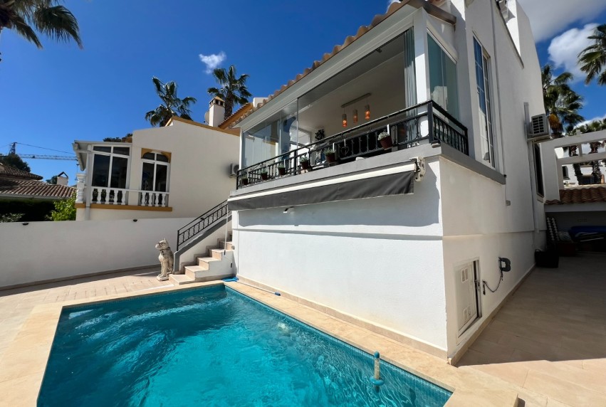 Resale - Villa - Villamartín