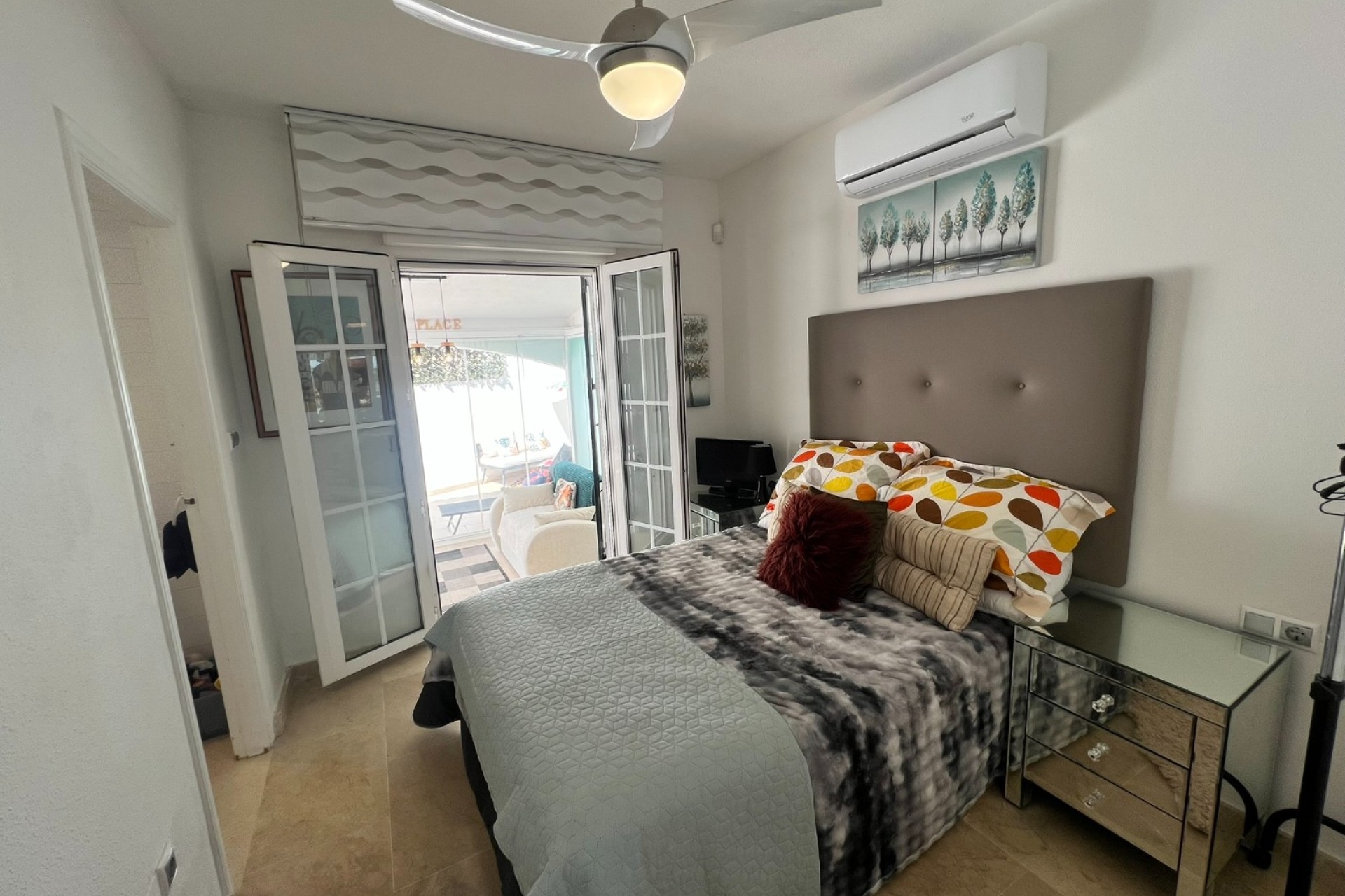 Resale - Villa - Villamartín